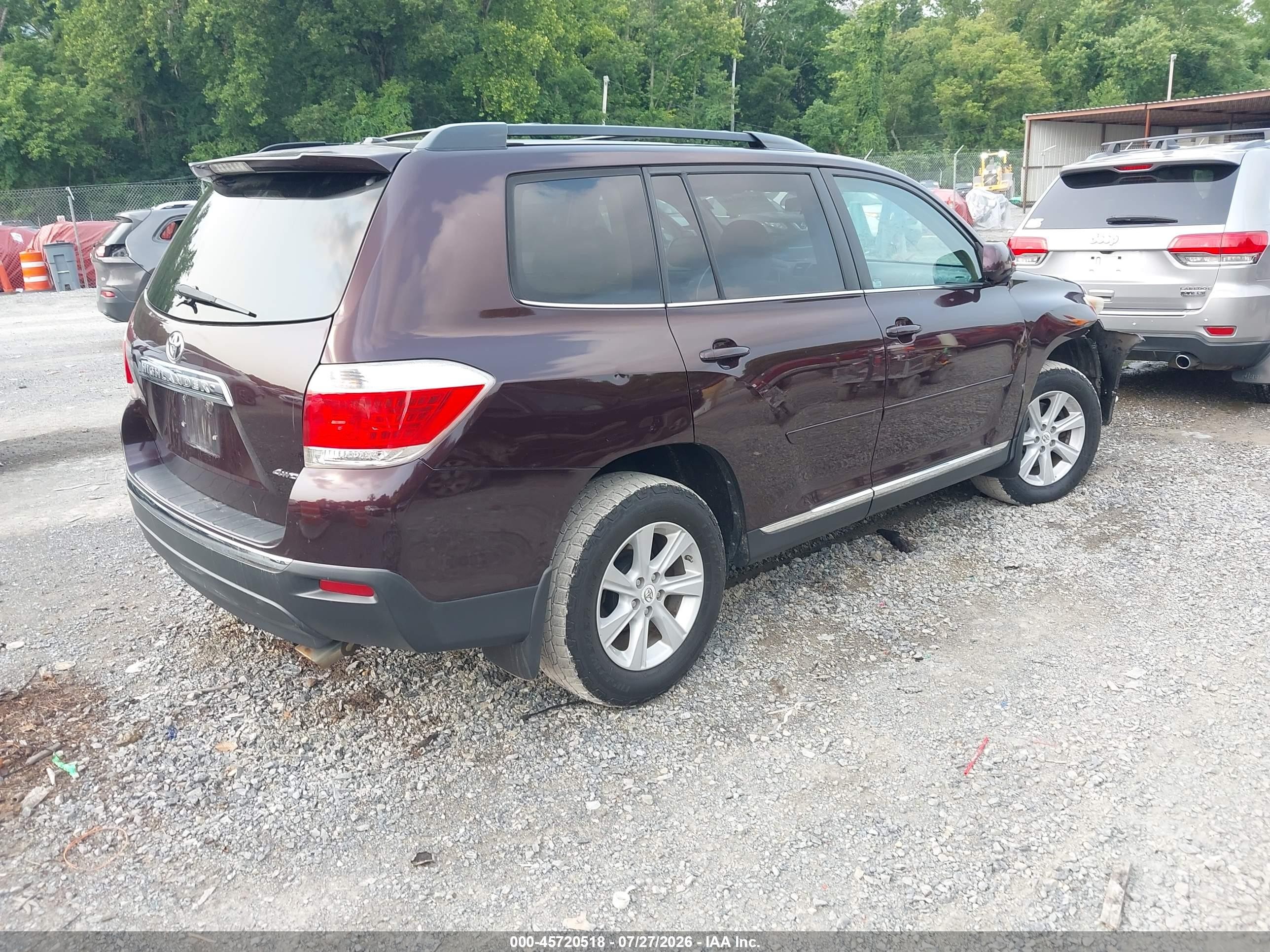 2012 Toyota Highlander Base V6 Maroon vin: 5TDBK3EH7CS171672