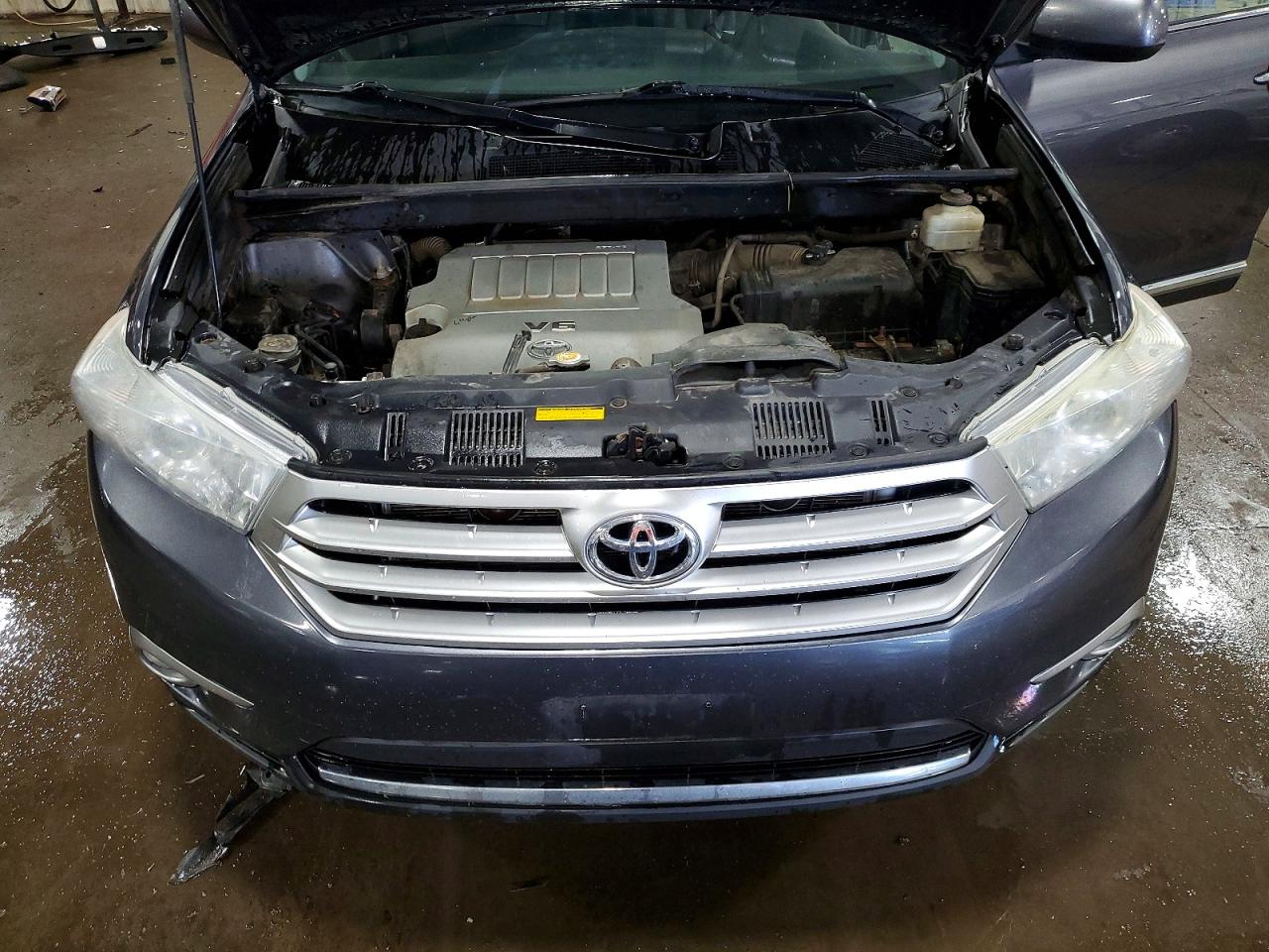 2013 Toyota Highlander Se Gray vin: 5TDBK3EH7DS182401