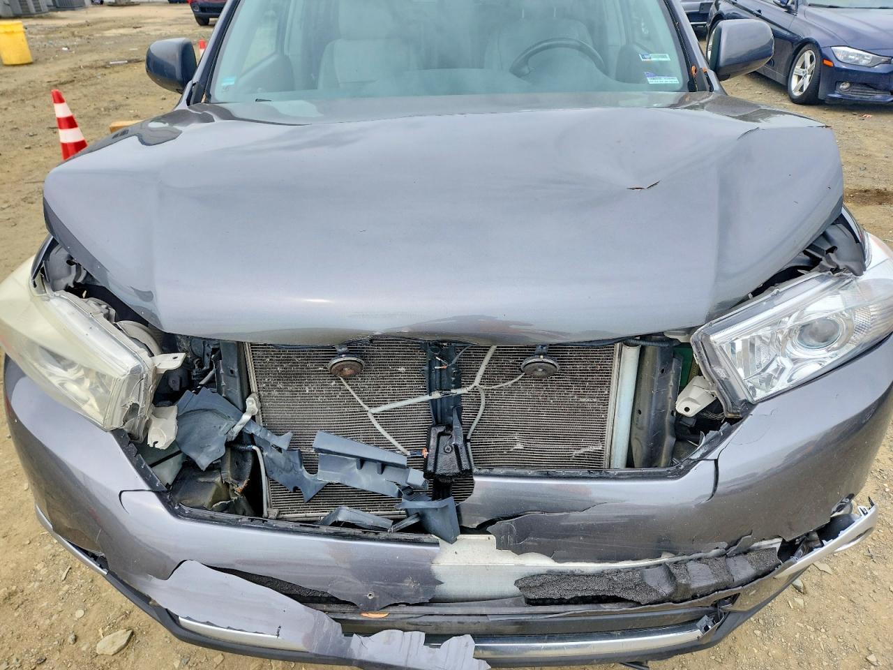 2013 Toyota Highlander Se Серый vin: 5TDBK3EH7DS199795