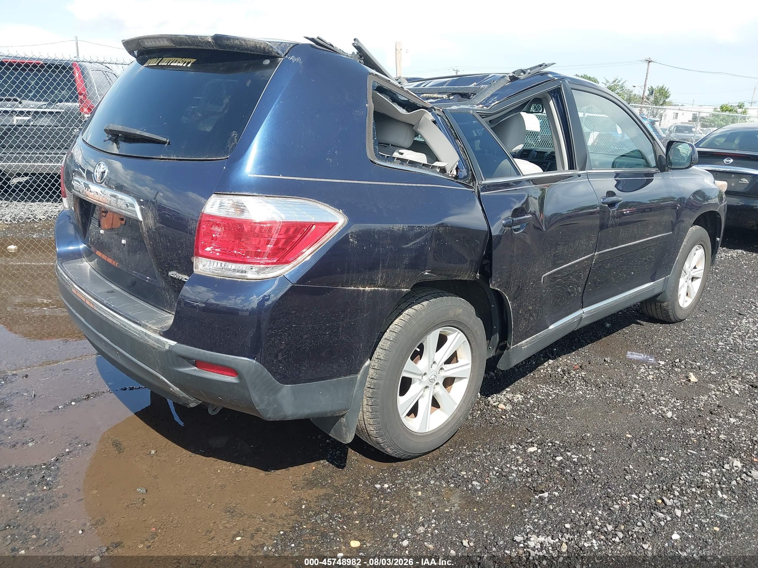 2013 Toyota Highlander Se V6 Dark Blue vin: 5TDBK3EH7DS215347