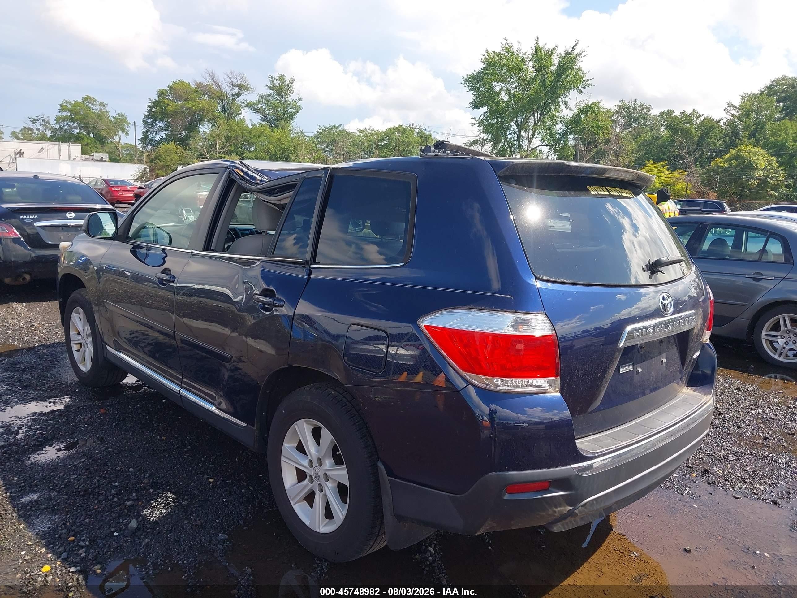 2013 Toyota Highlander Se V6 Dark Blue vin: 5TDBK3EH7DS215347
