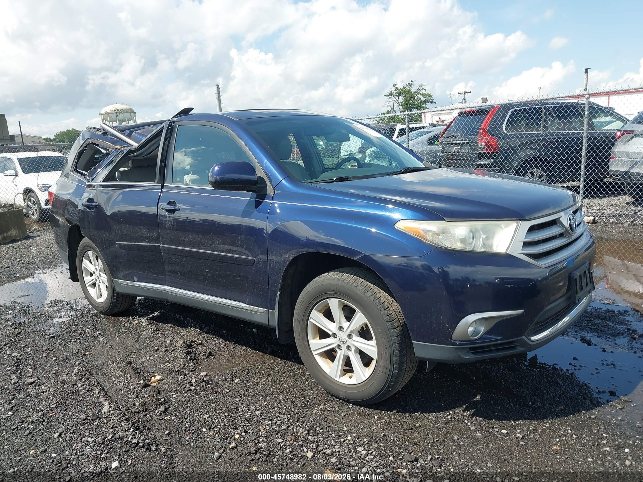 2013 Toyota Highlander Se V6 Dark Blue vin: 5TDBK3EH7DS215347