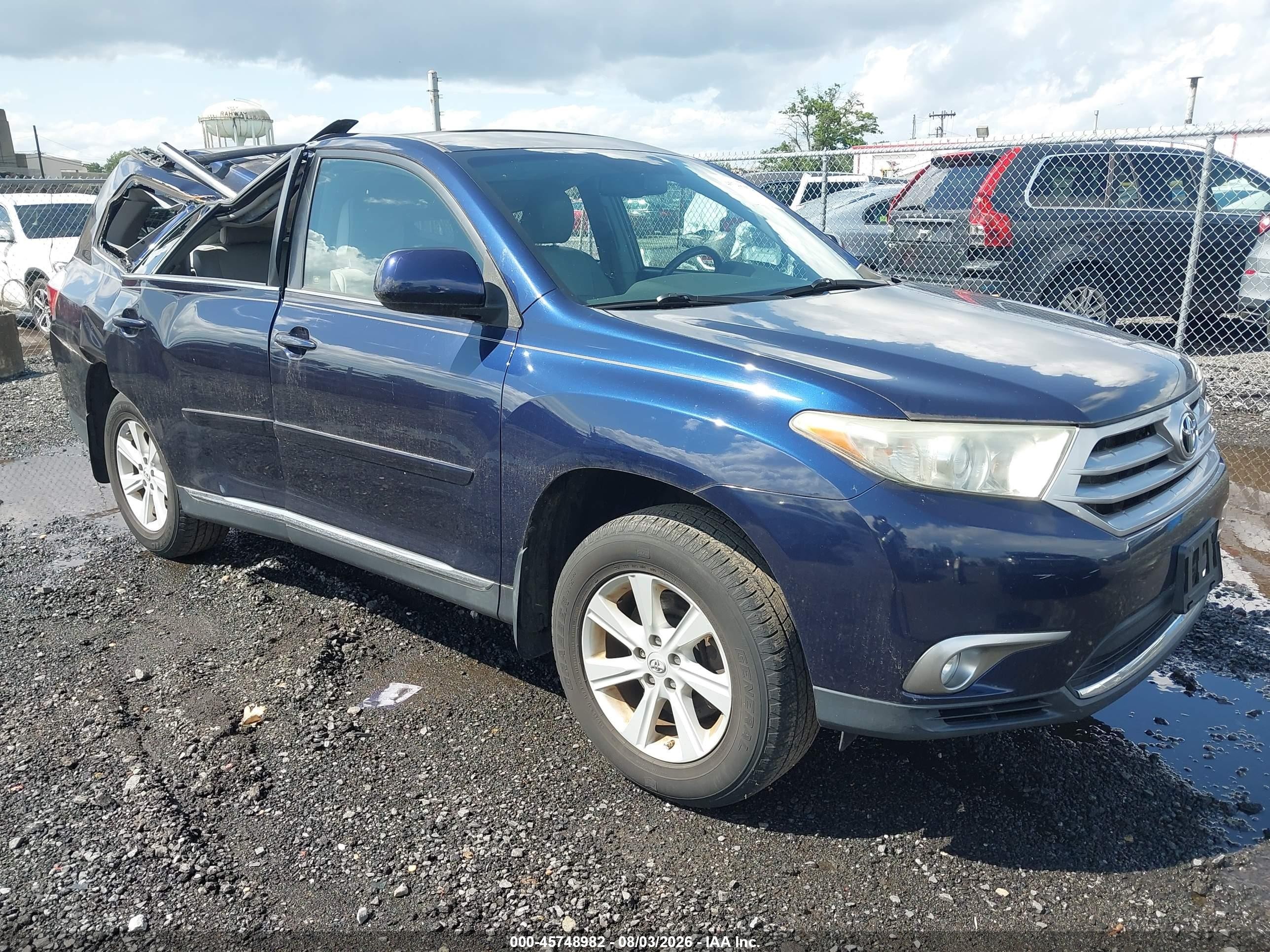 2013 Toyota Highlander Se V6 Dark Blue vin: 5TDBK3EH7DS215347