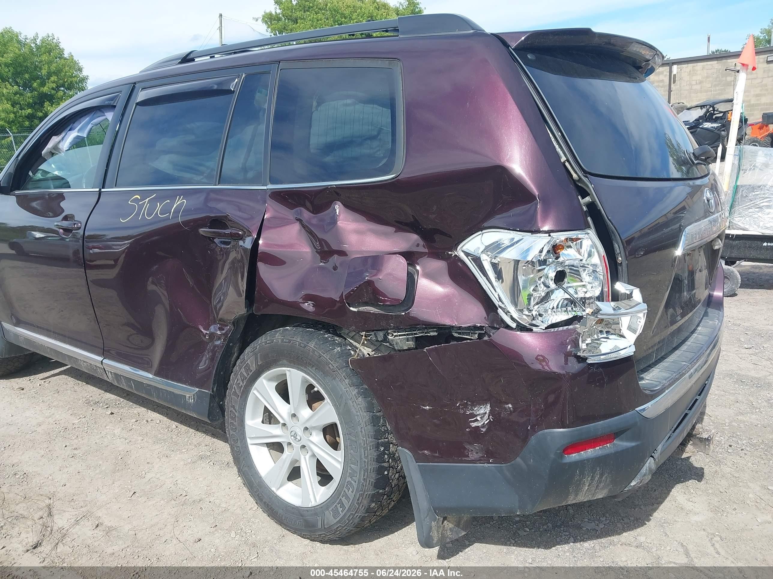 2013 Toyota Highlander Se V6 Burgundy vin: 5TDBK3EH7DS229071