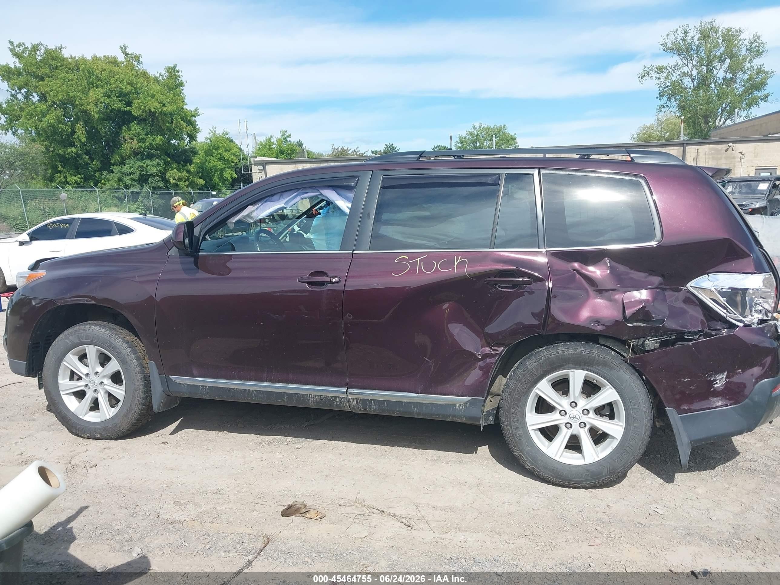 2013 Toyota Highlander Se V6 Burgundy vin: 5TDBK3EH7DS229071