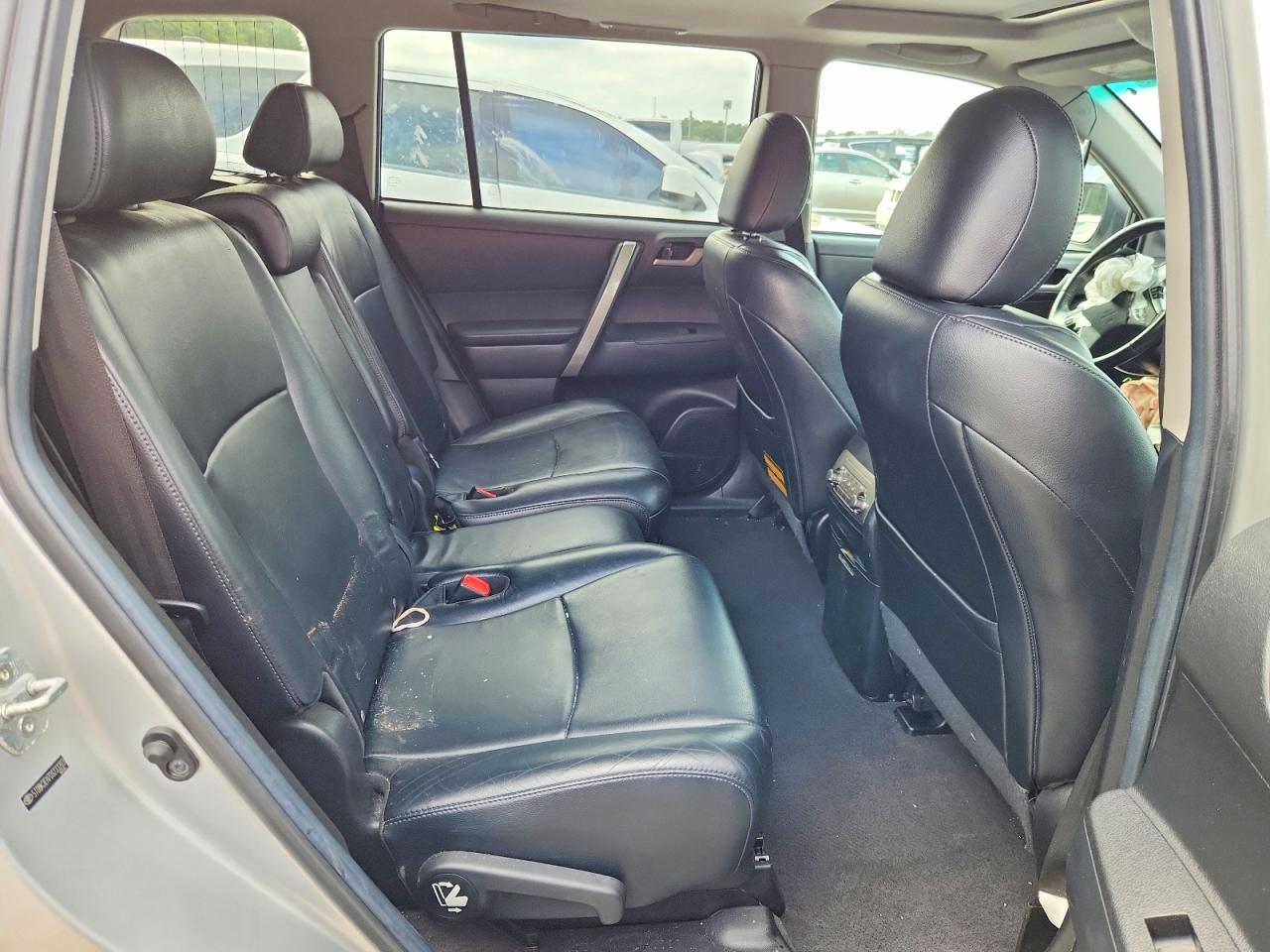 2013 Toyota Highlander Se Silver vin: 5TDBK3EH7DS233203