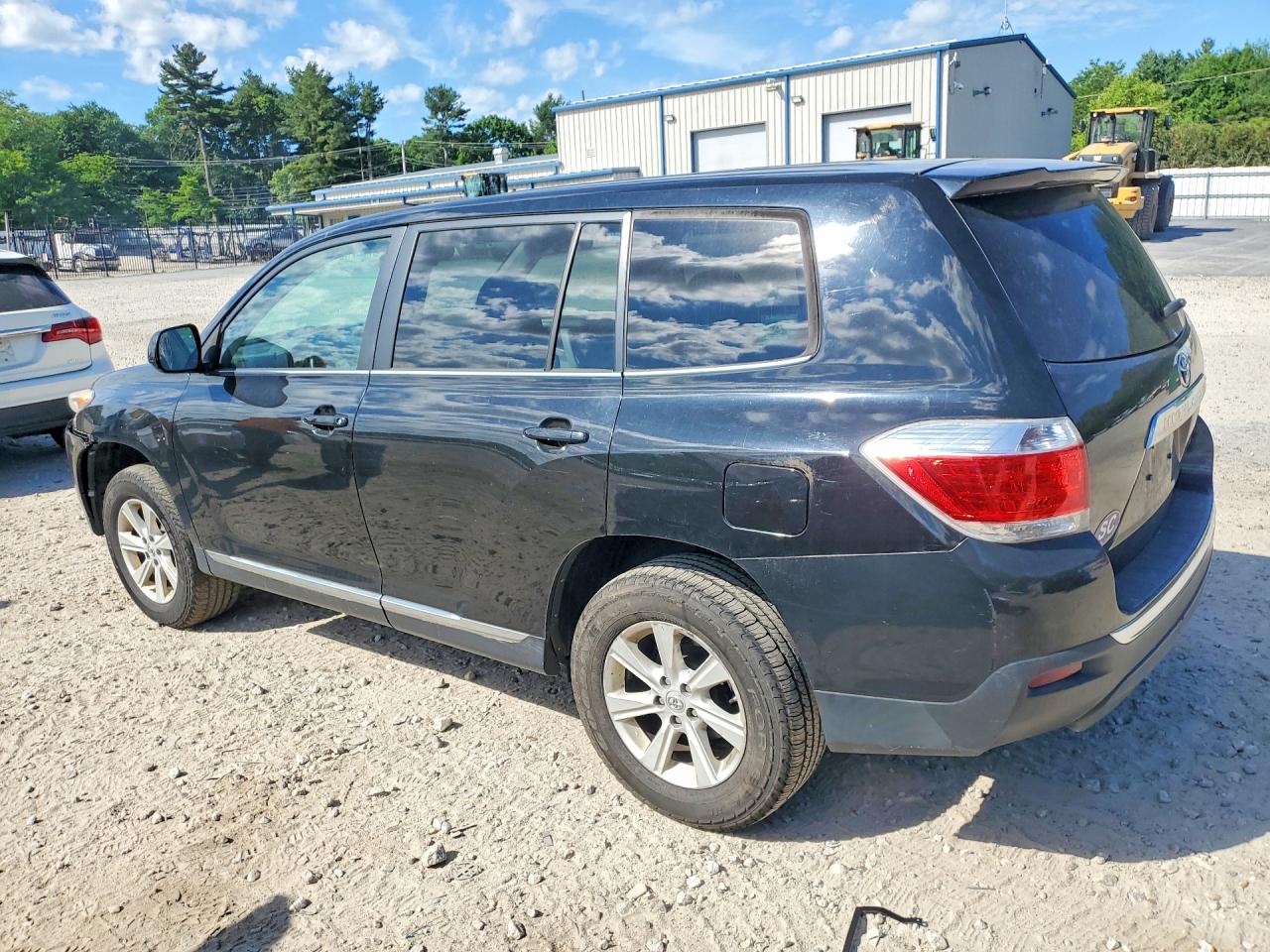 2013 Toyota Highlander Base Black vin: 5TDBK3EH7DS254794