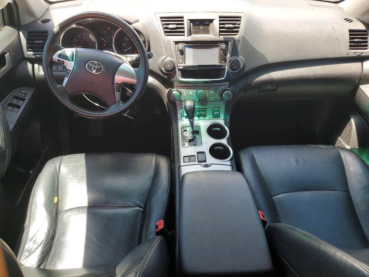 2013 Toyota Highlander Se White vin: 5TDBK3EH7DS258814