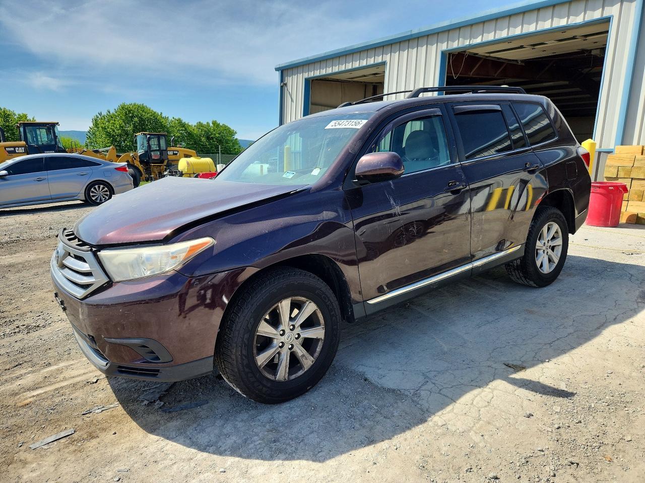 2013 Toyota Highlander Base Purple vin: 5TDBK3EH7DS270316