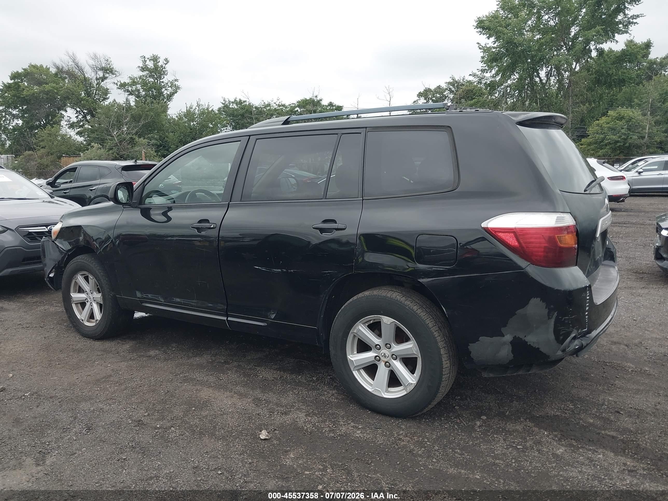2010 Toyota Highlander Base V6 Черный vin: 5TDBK3EH8AS007814