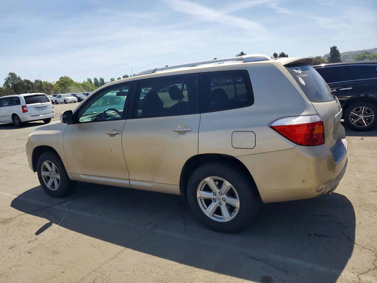 2010 Toyota Highlander Base Gold vin: 5TDBK3EH8AS011152