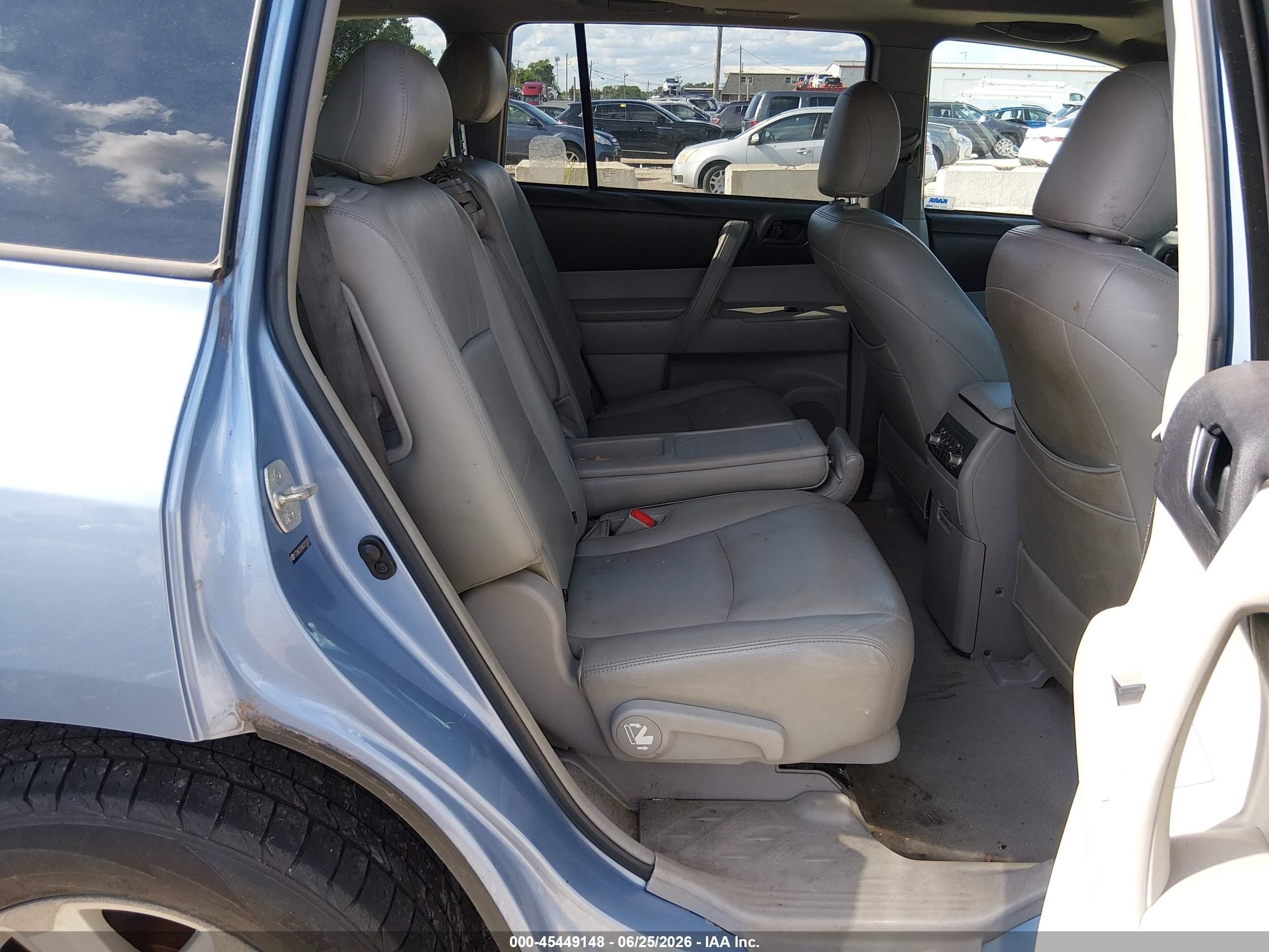 2010 Toyota Highlander Base V6 Blue vin: 5TDBK3EH8AS015069