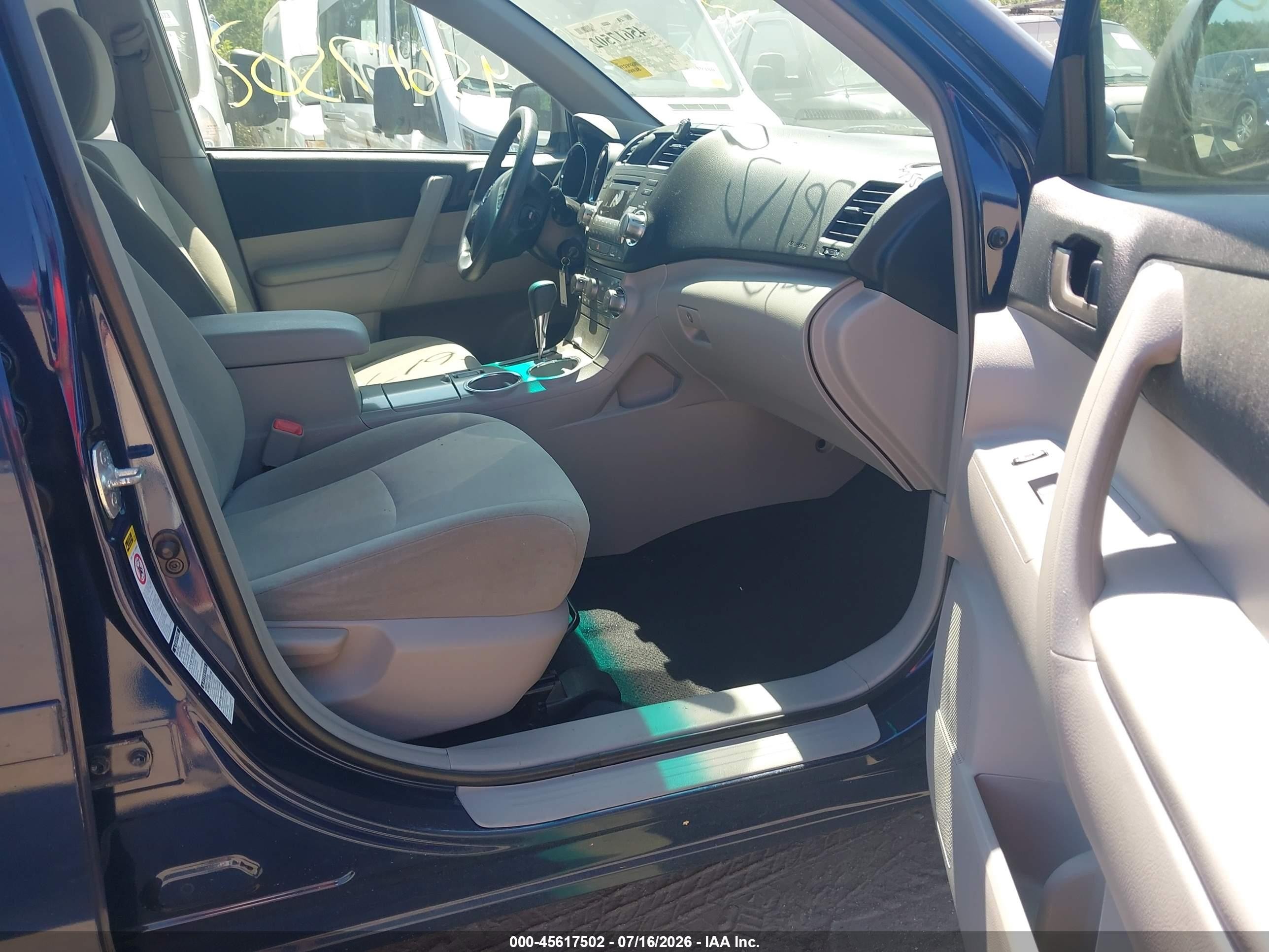 2011 Toyota Highlander Base V6 Blue vin: 5TDBK3EH8BS045206