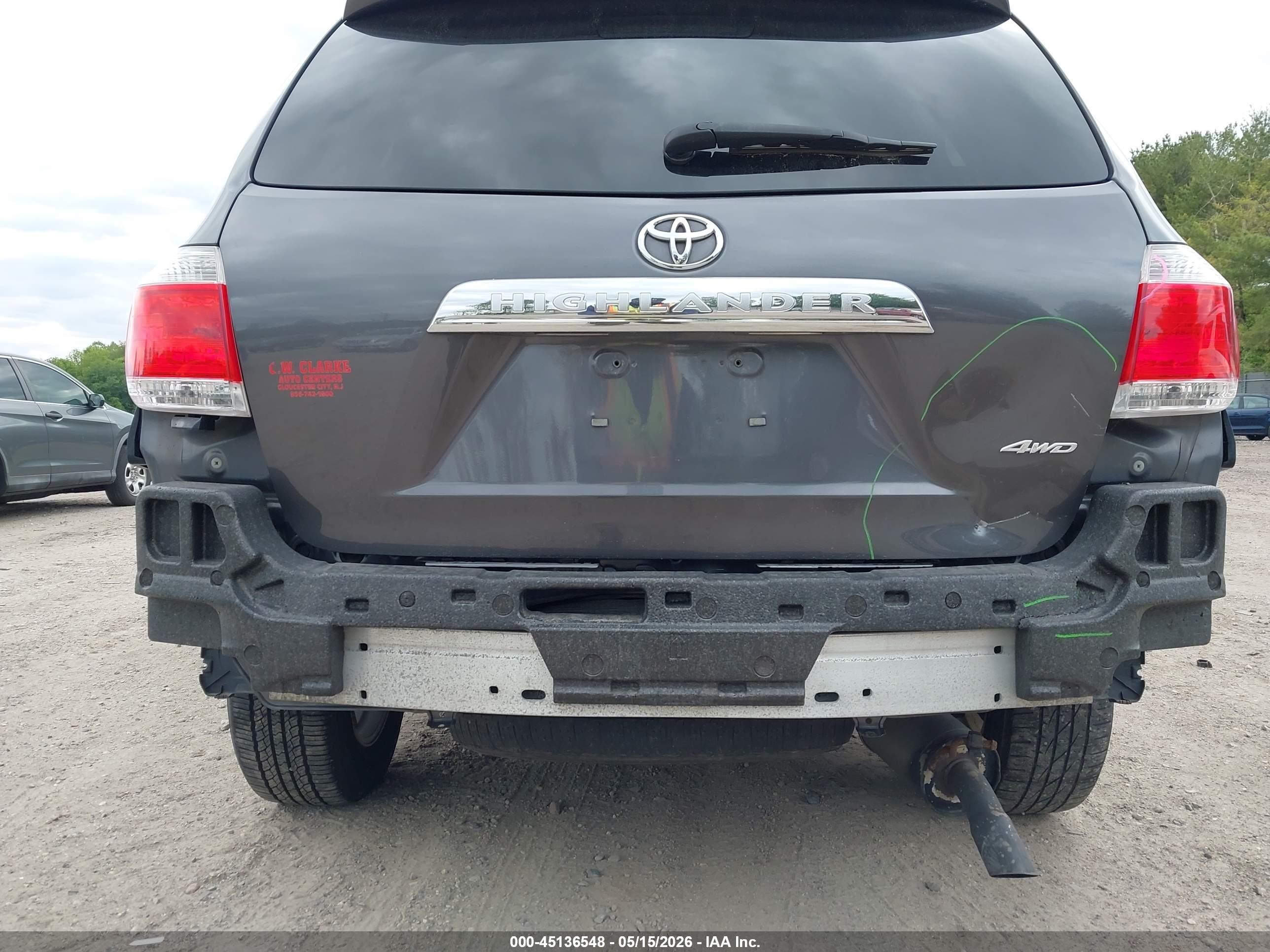 2011 Toyota Highlander Base V6 Gray vin: 5TDBK3EH8BS052074