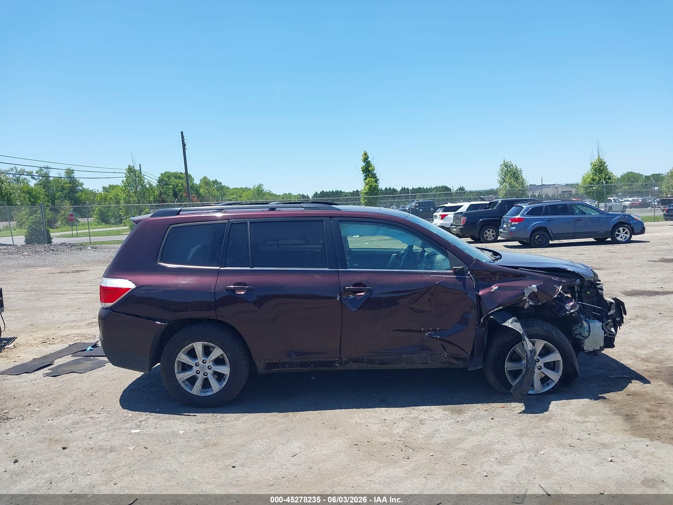 2011 Toyota Highlander Se V6 Burgundy vin: 5TDBK3EH8BS070770