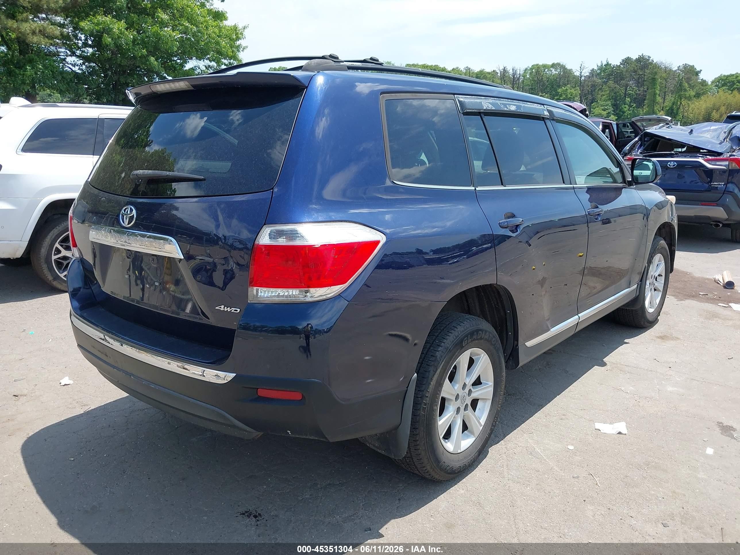 2011 Toyota Highlander Base V6 Dark Blue vin: 5TDBK3EH8BS077847