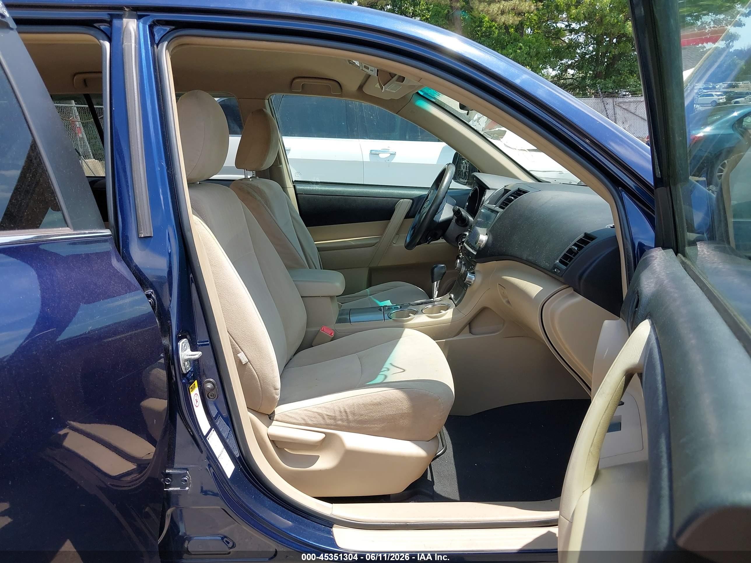 2011 Toyota Highlander Base V6 Dark Blue vin: 5TDBK3EH8BS077847