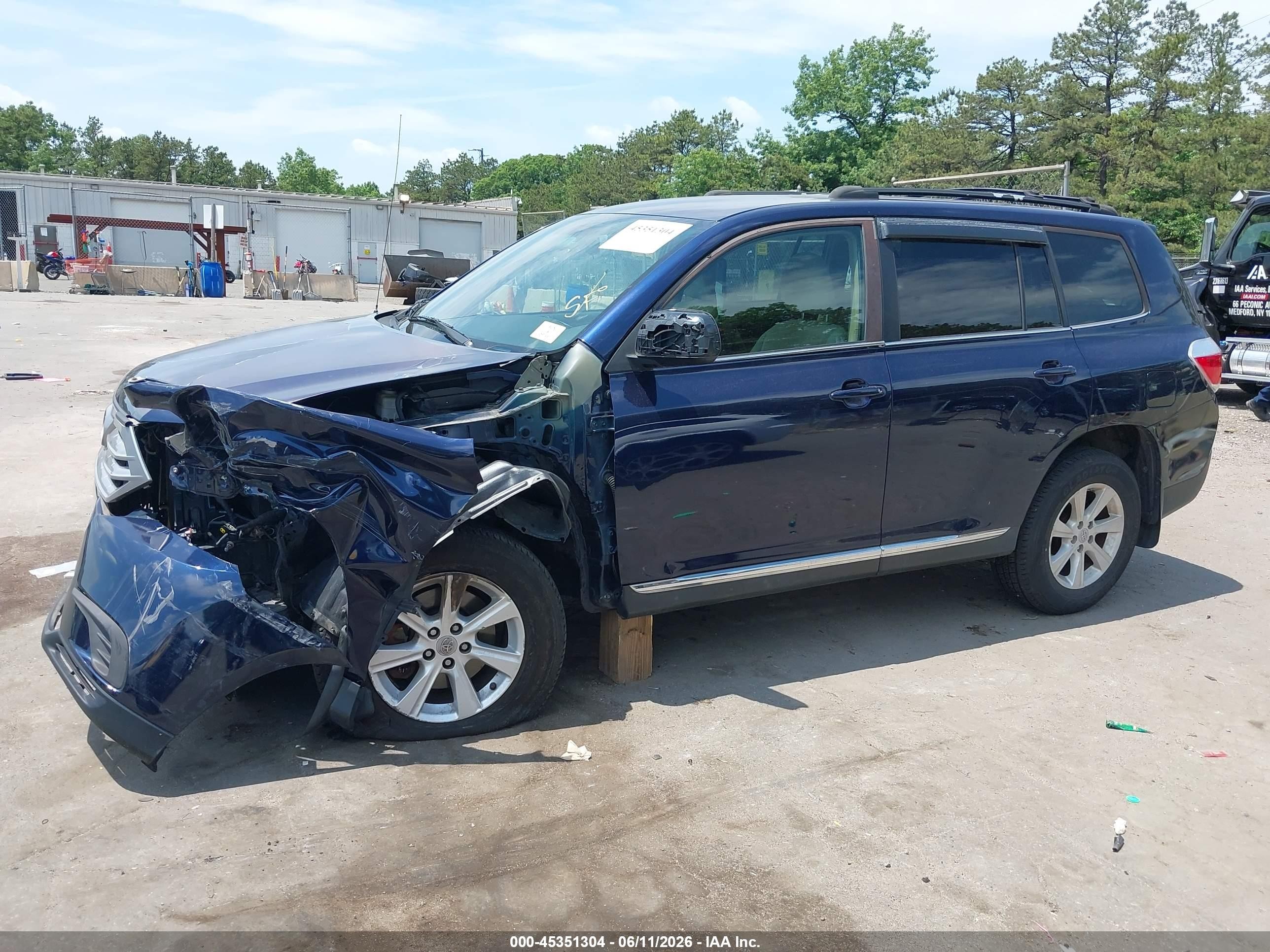 2011 Toyota Highlander Base V6 Dark Blue vin: 5TDBK3EH8BS077847