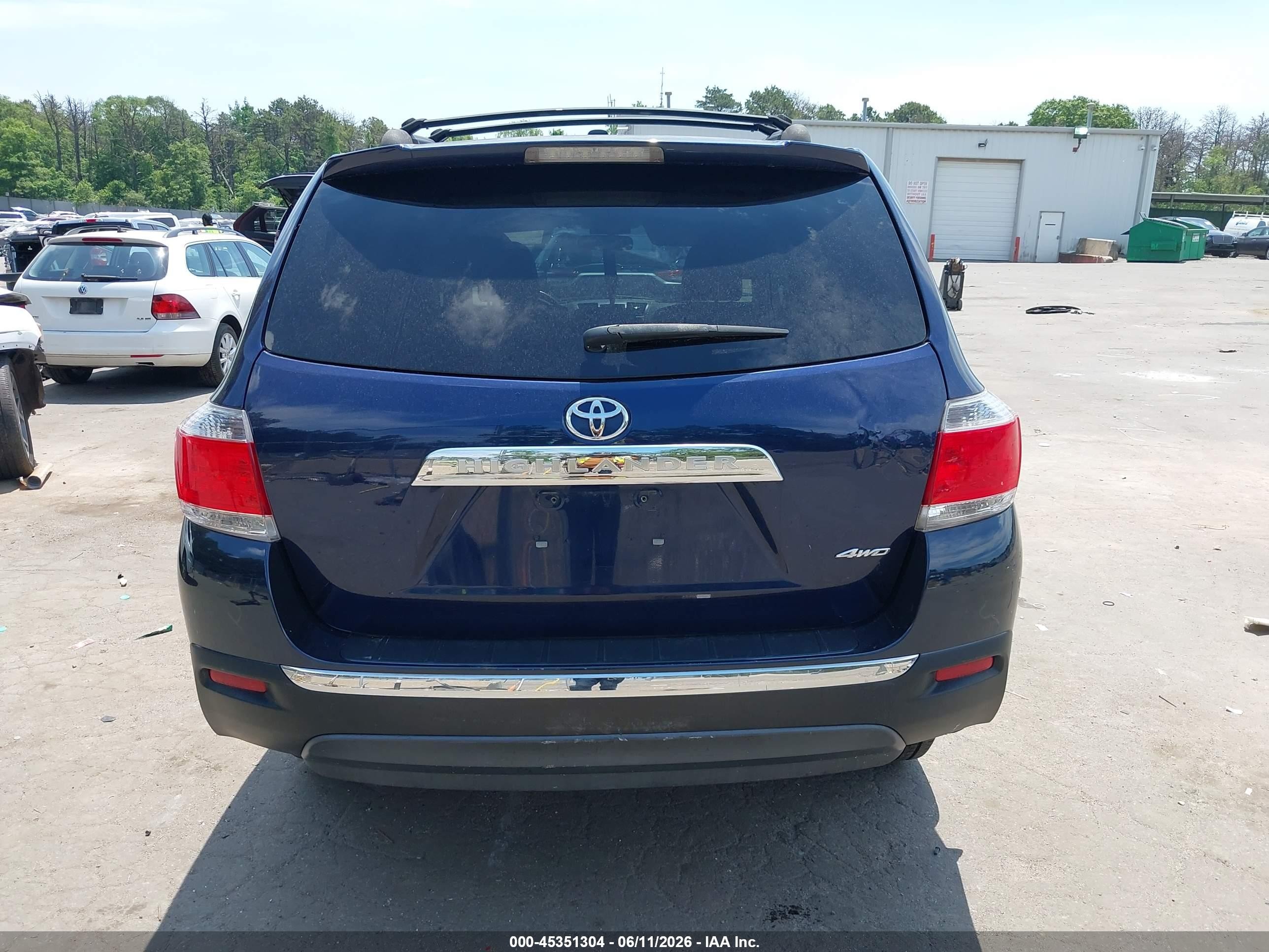 2011 Toyota Highlander Base V6 Dark Blue vin: 5TDBK3EH8BS077847