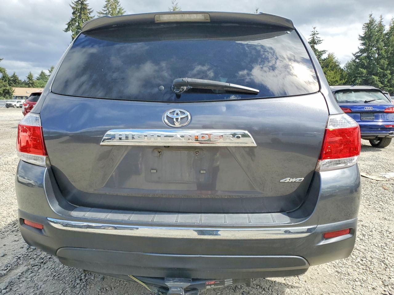2011 Toyota Highlander Base Gray vin: 5TDBK3EH8BS082224