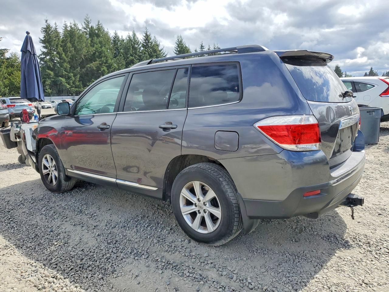2011 Toyota Highlander Base Gray vin: 5TDBK3EH8BS082224
