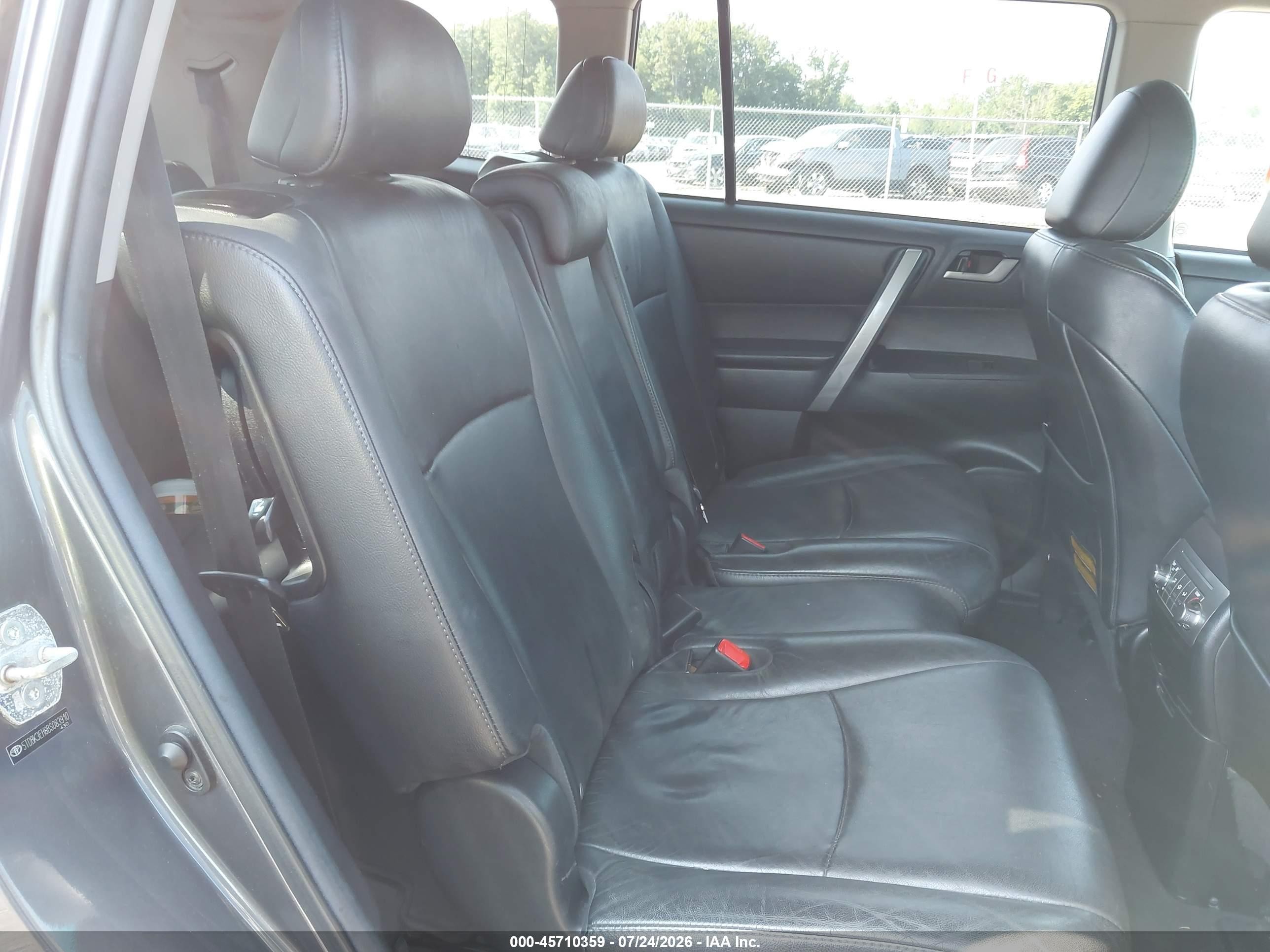 2011 Toyota Highlander Se V6 Gray vin: 5TDBK3EH8BS083910