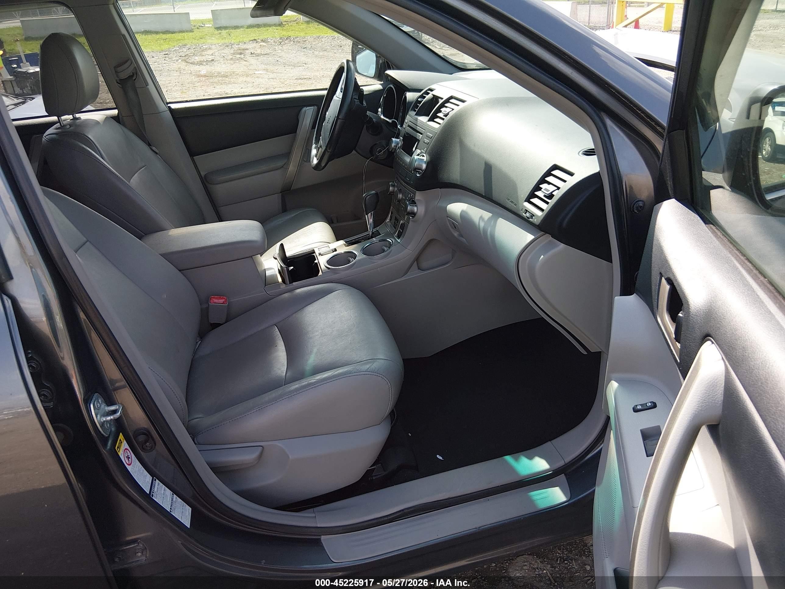 2011 Toyota Highlander Se V6 Gray vin: 5TDBK3EH8BS087973