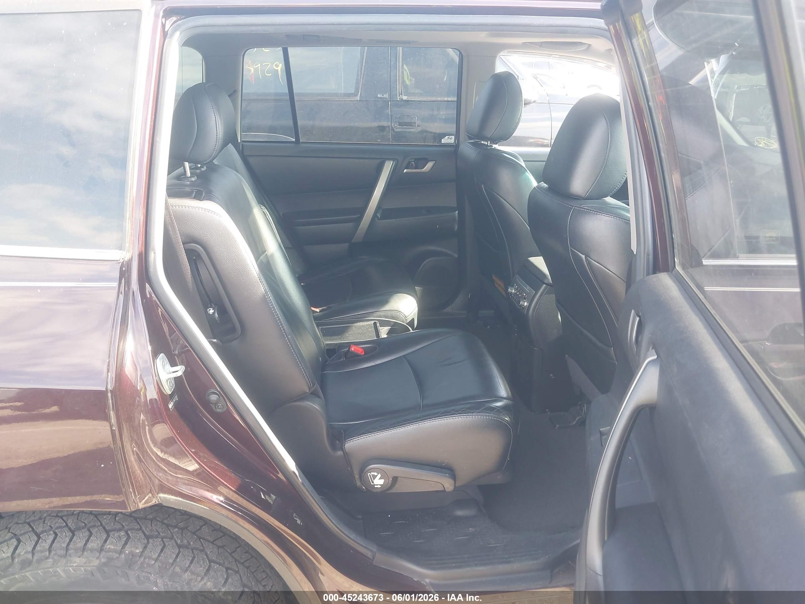 2012 Toyota Highlander Se V6 Burgundy vin: 5TDBK3EH8CS133402