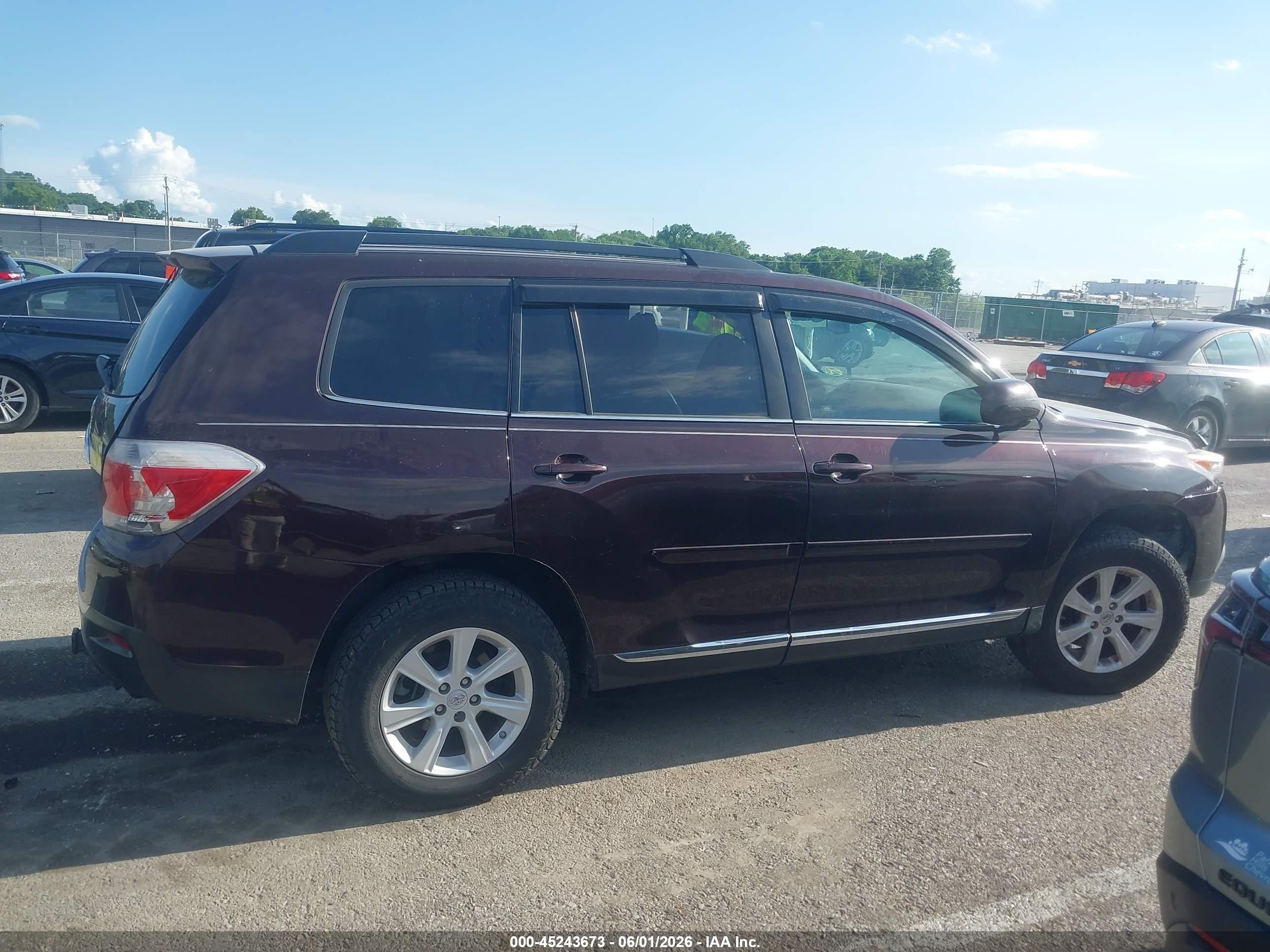 2012 Toyota Highlander Se V6 Burgundy vin: 5TDBK3EH8CS133402