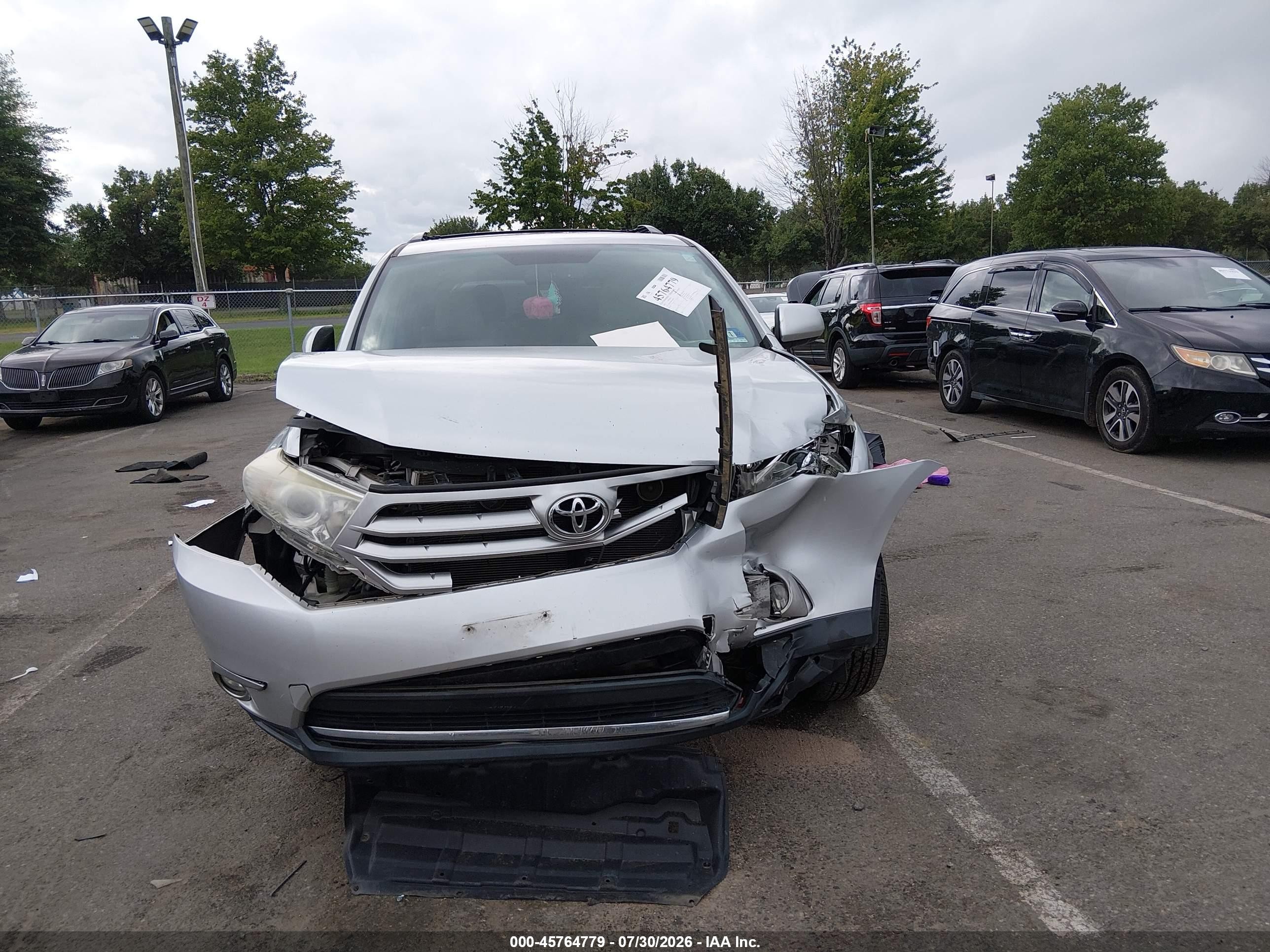 2012 Toyota Highlander Se Серый vin: 5TDBK3EH8CS145825