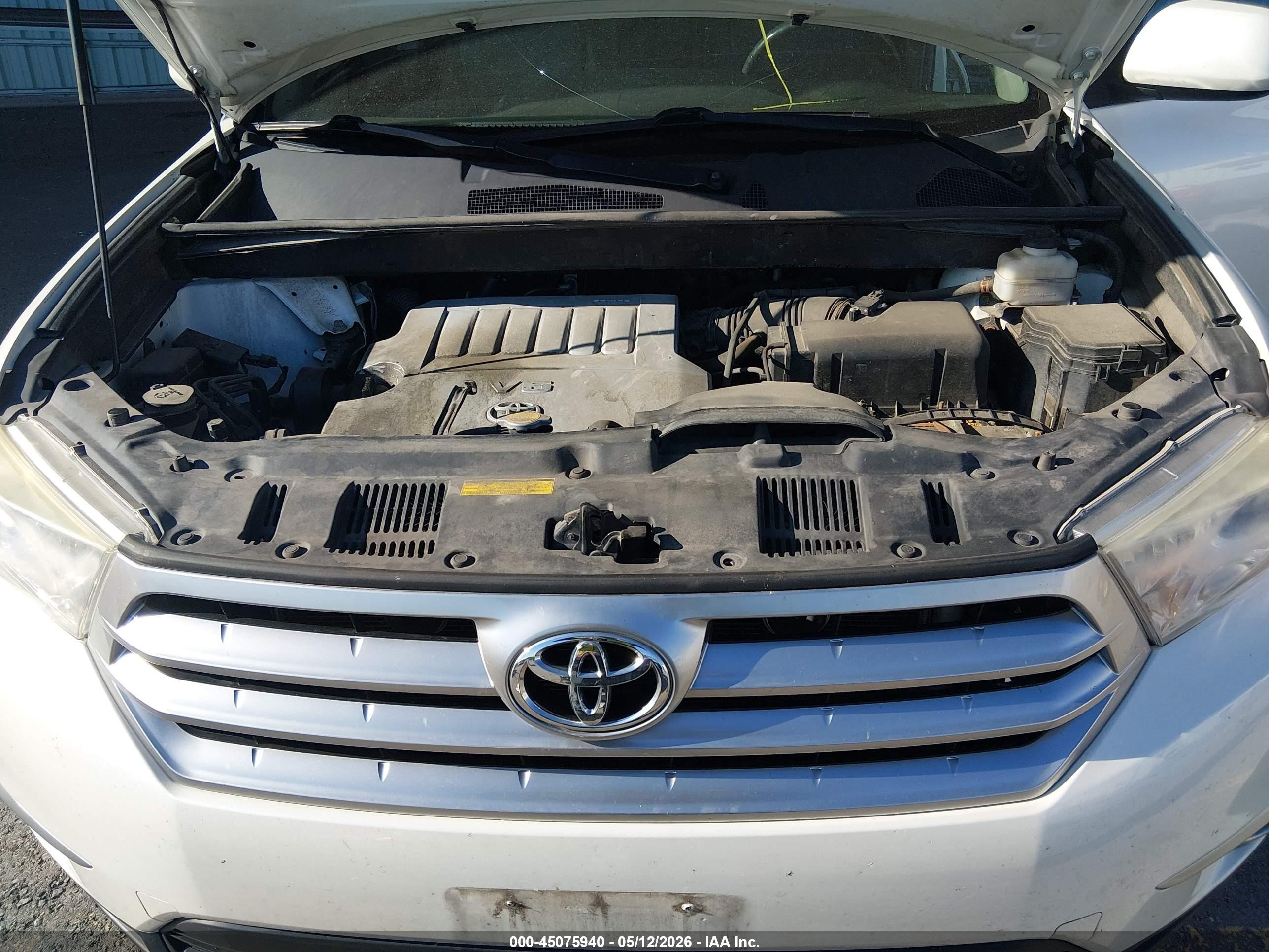 2012 Toyota Highlander Se V6 Белый vin: 5TDBK3EH8CS146859
