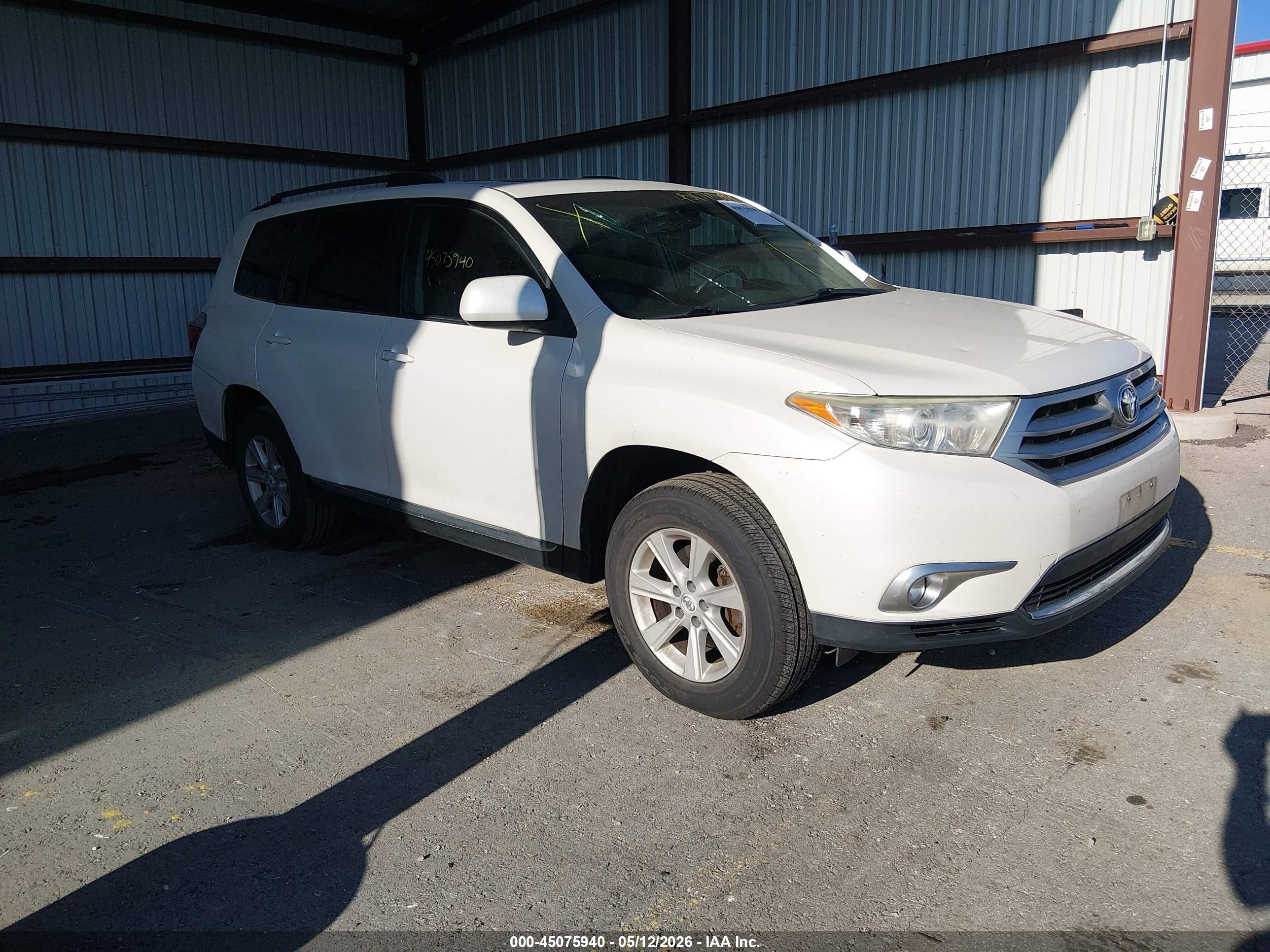 2012 Toyota Highlander Se V6 White vin: 5TDBK3EH8CS146859
