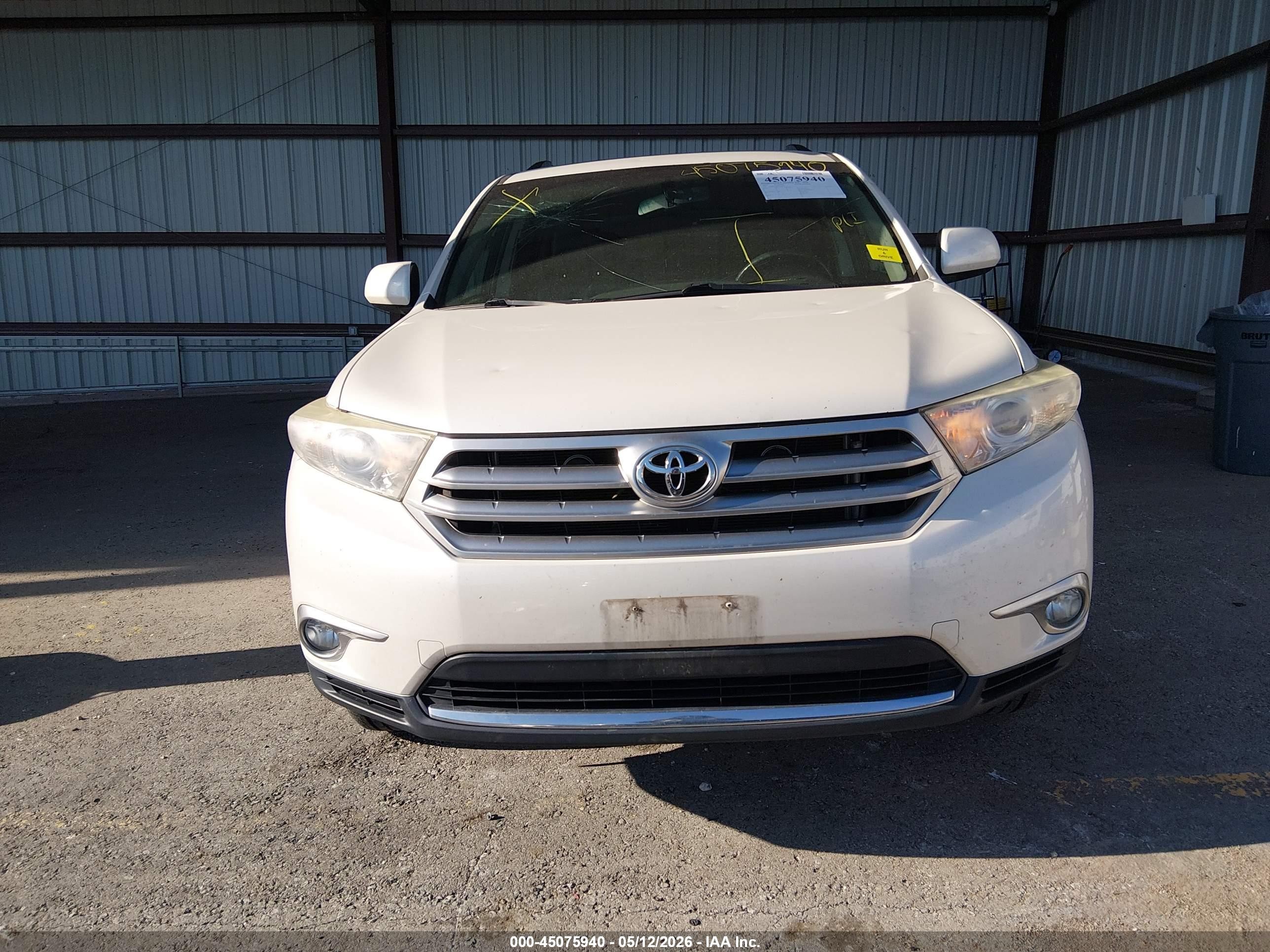 2012 Toyota Highlander Se V6 Белый vin: 5TDBK3EH8CS146859