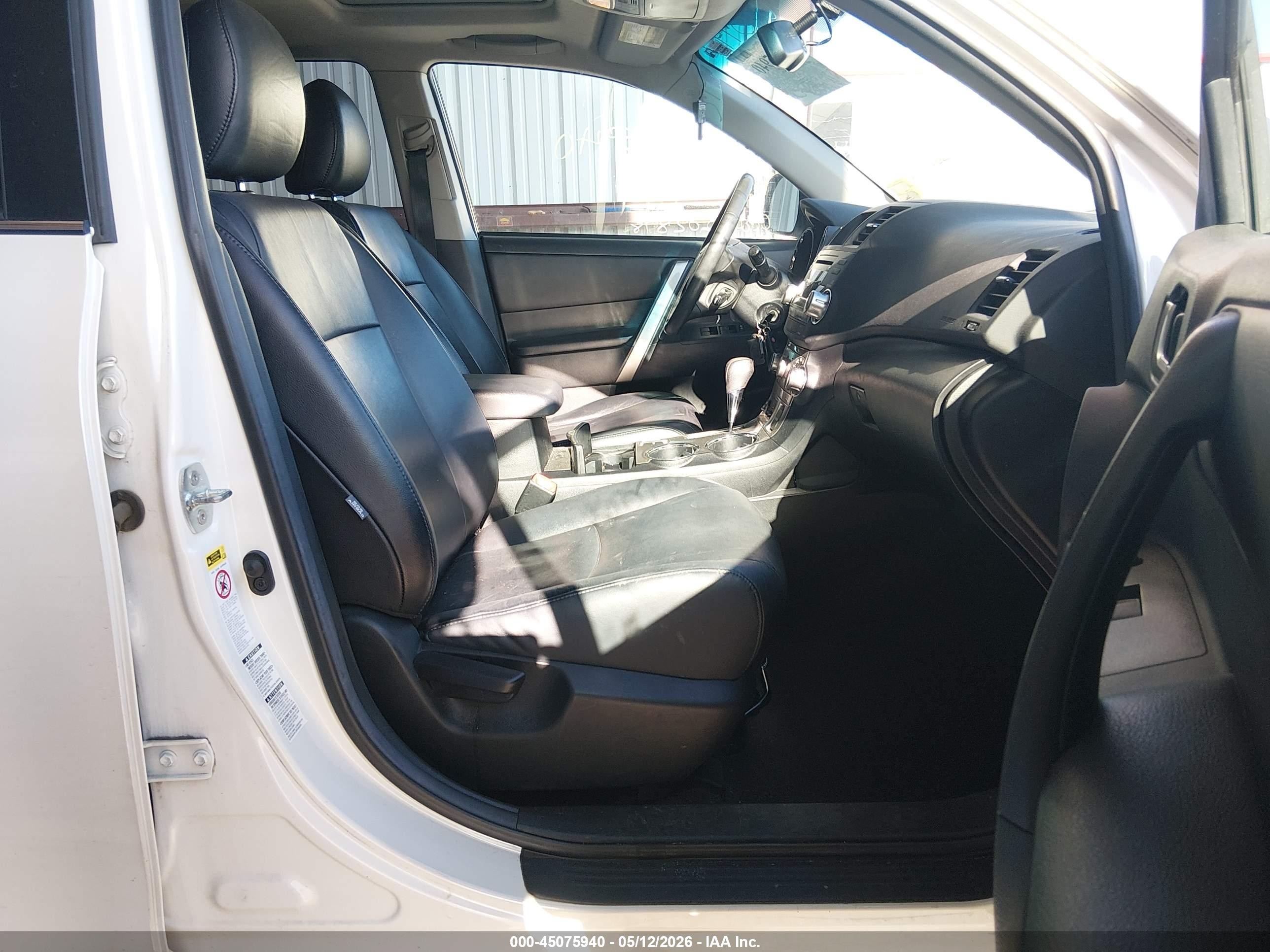 2012 Toyota Highlander Se V6 Белый vin: 5TDBK3EH8CS146859
