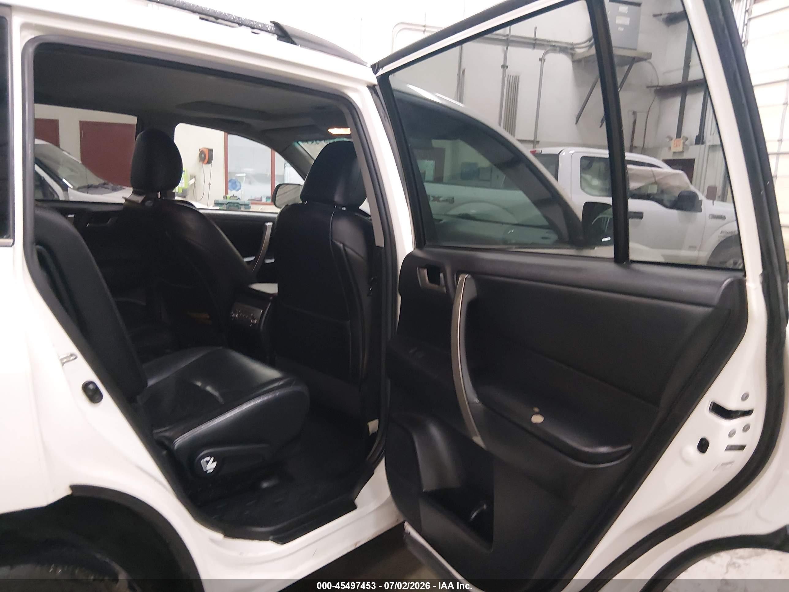 2012 Toyota Highlander Se V6 White vin: 5TDBK3EH8CS151172