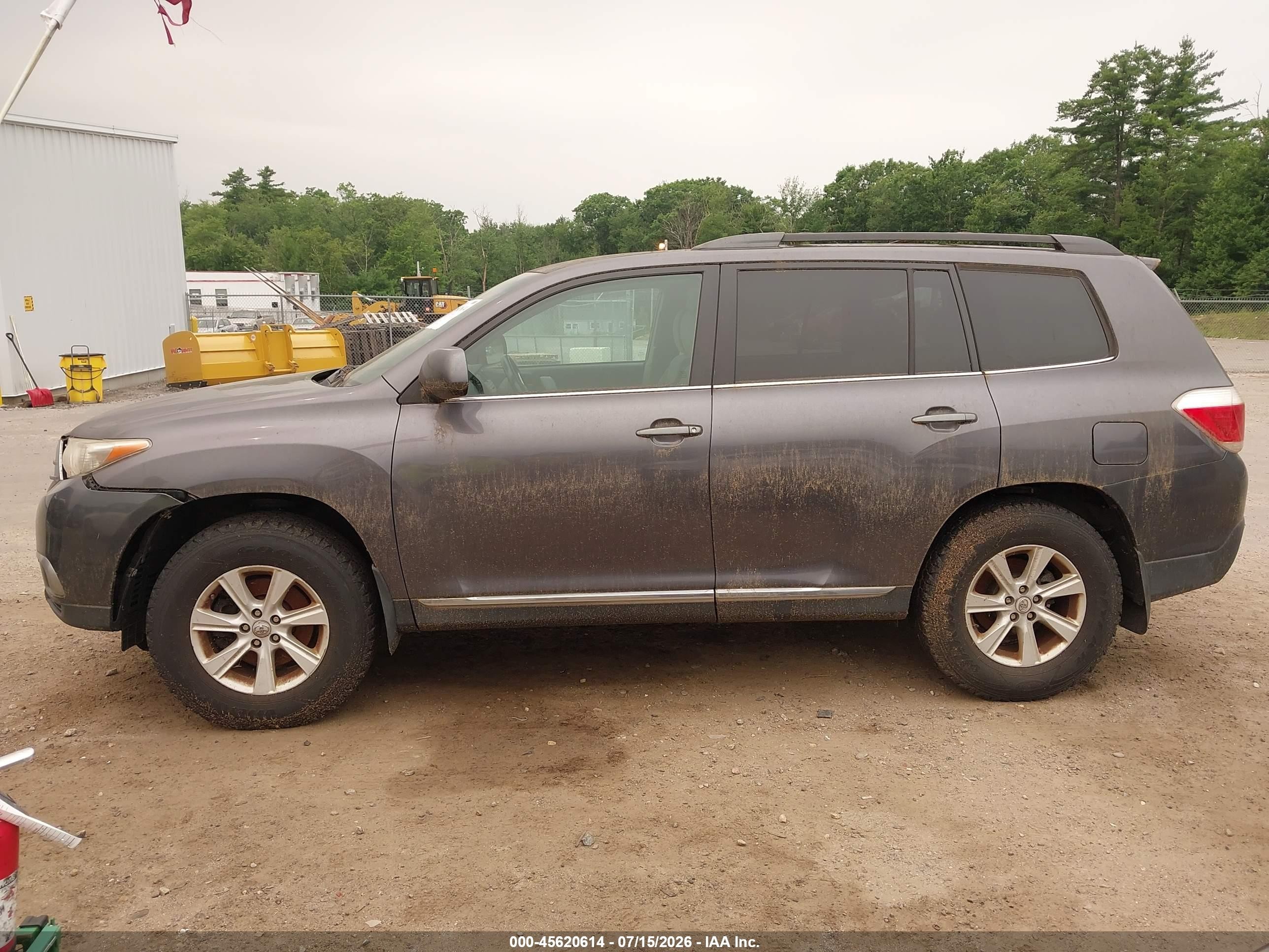 2012 Toyota Highlander Base V6 Gray vin: 5TDBK3EH8CS157229