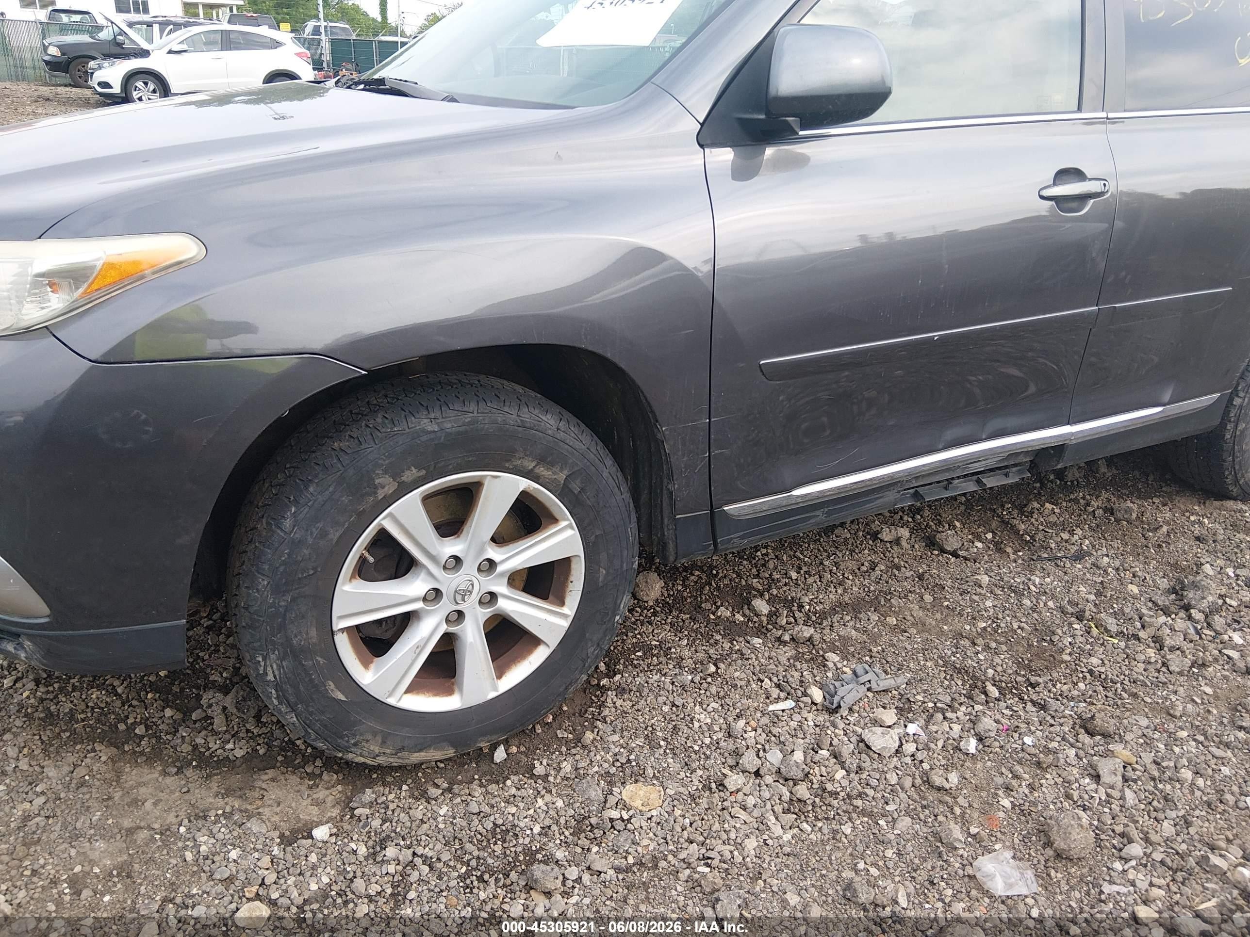 2013 Toyota Highlander Se V6 Gray vin: 5TDBK3EH8DS186389