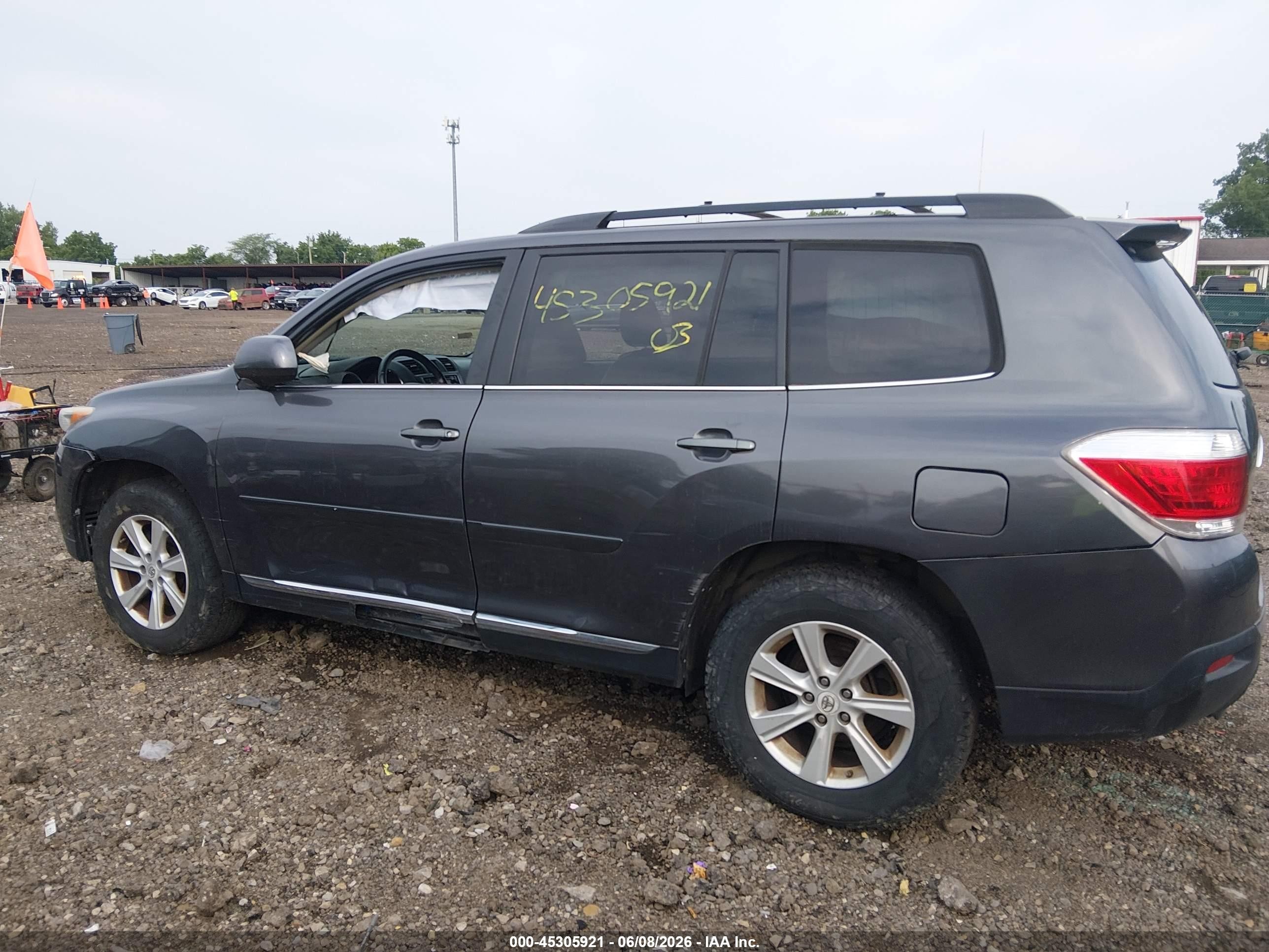 2013 Toyota Highlander Se V6 Gray vin: 5TDBK3EH8DS186389