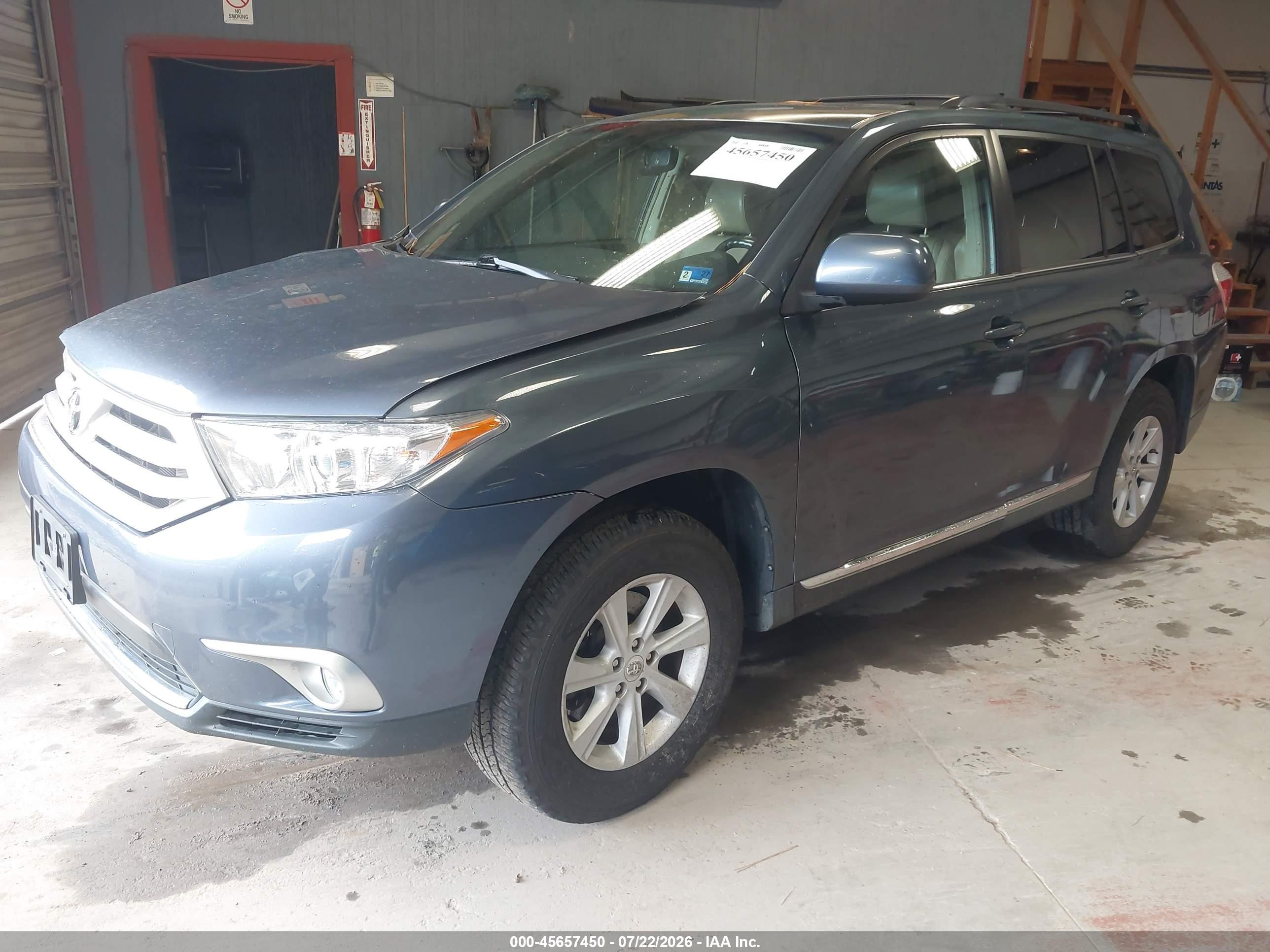 2013 Toyota Highlander Se V6 Blue vin: 5TDBK3EH8DS191155