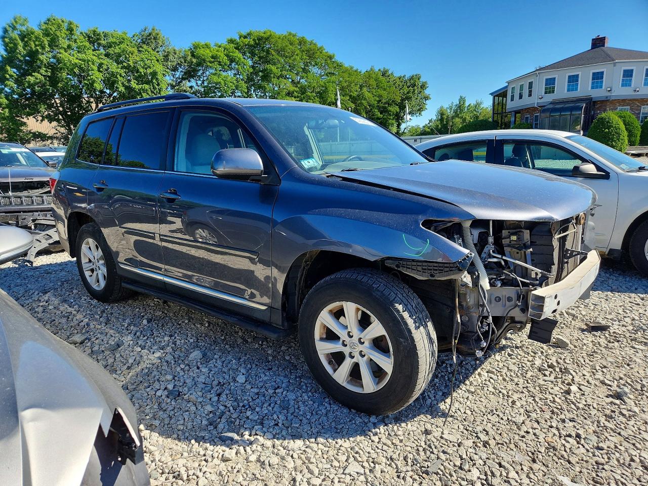 2013 Toyota Highlander Plus Gray vin: 5TDBK3EH8DS197361