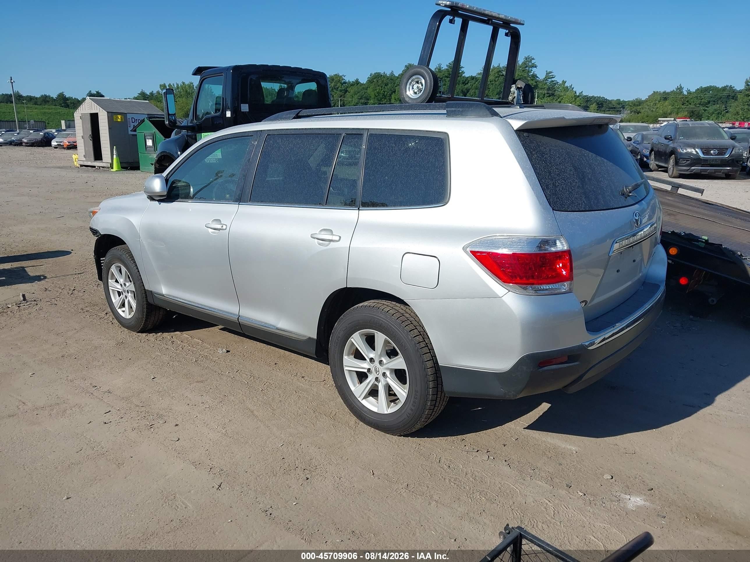 2013 Toyota Highlander Se V6 Серебряный vin: 5TDBK3EH8DS197683