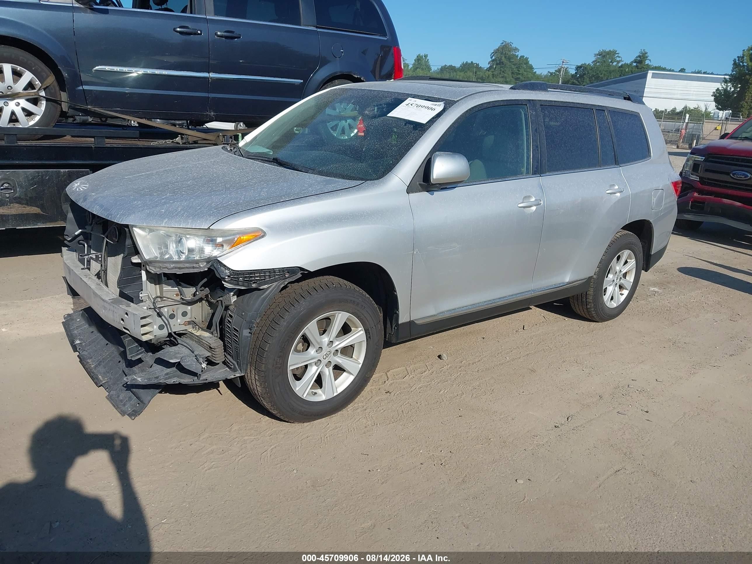 2013 Toyota Highlander Se V6 Серебряный vin: 5TDBK3EH8DS197683