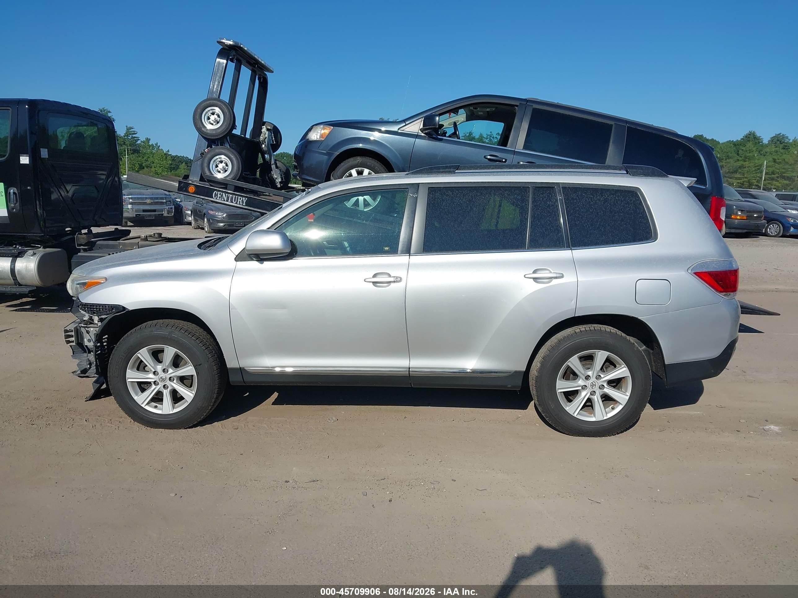 2013 Toyota Highlander Se V6 Серебряный vin: 5TDBK3EH8DS197683