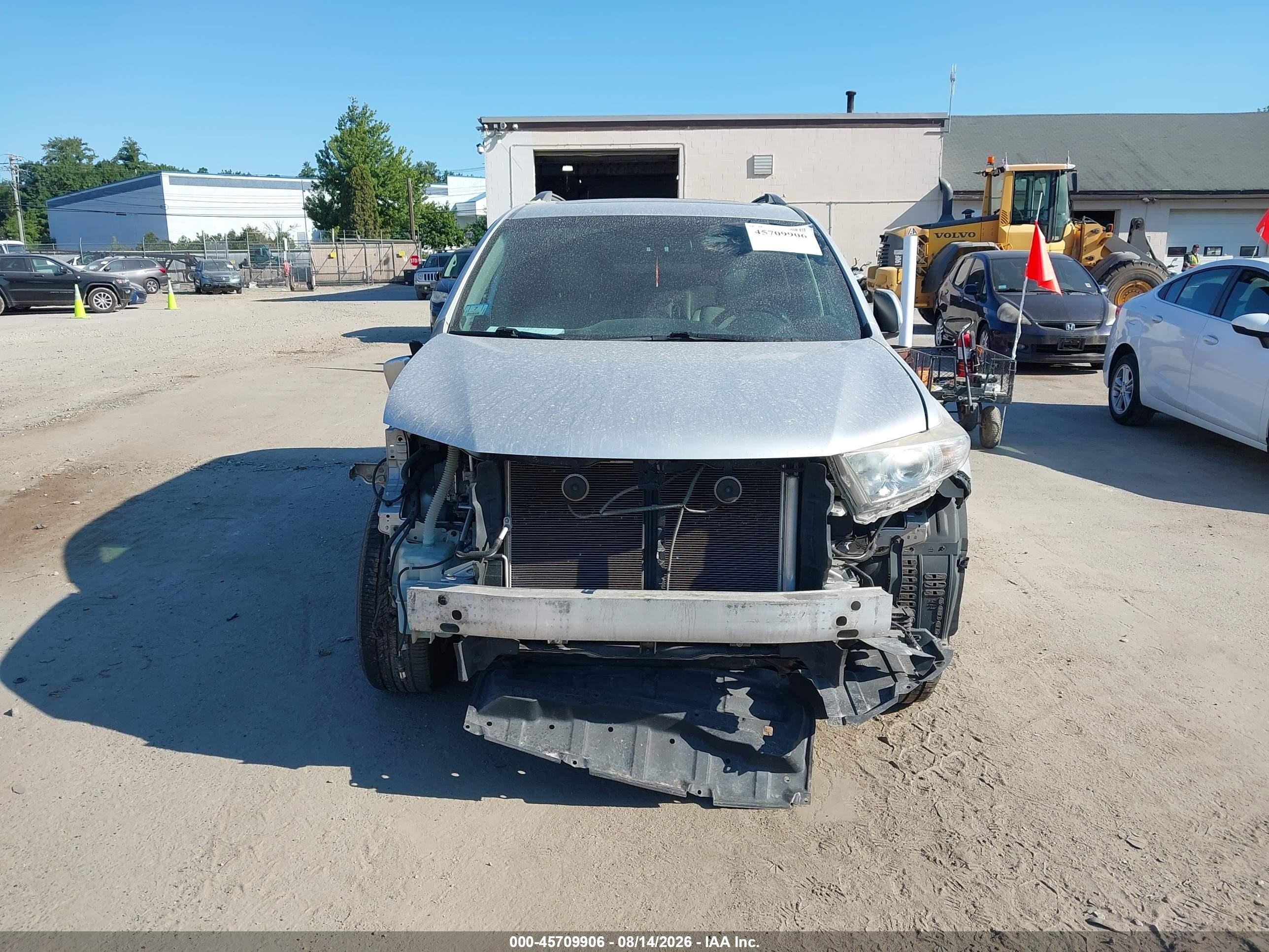 2013 Toyota Highlander Se V6 Серебряный vin: 5TDBK3EH8DS197683