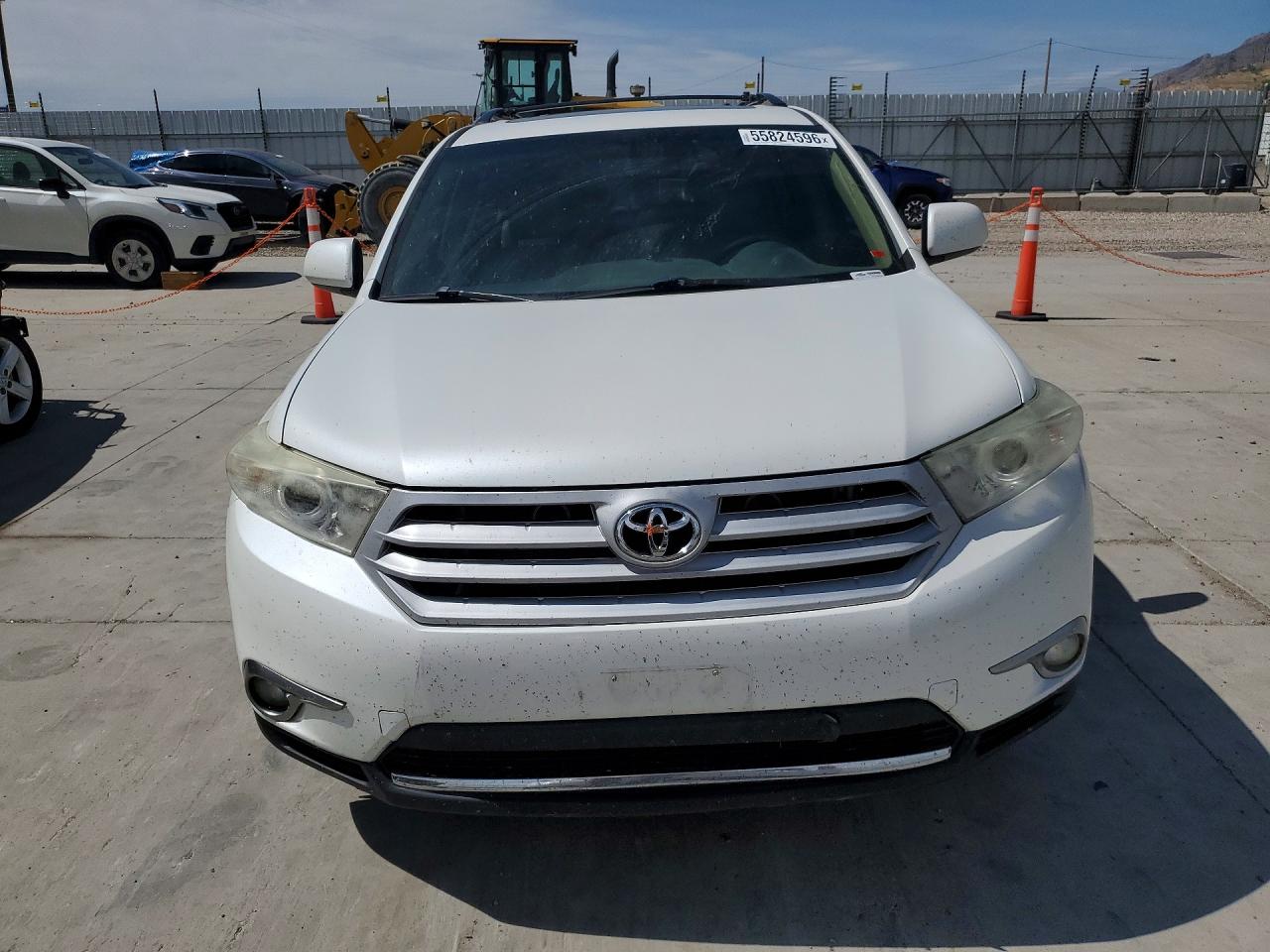 2013 Toyota Highlander Se White vin: 5TDBK3EH8DS235977
