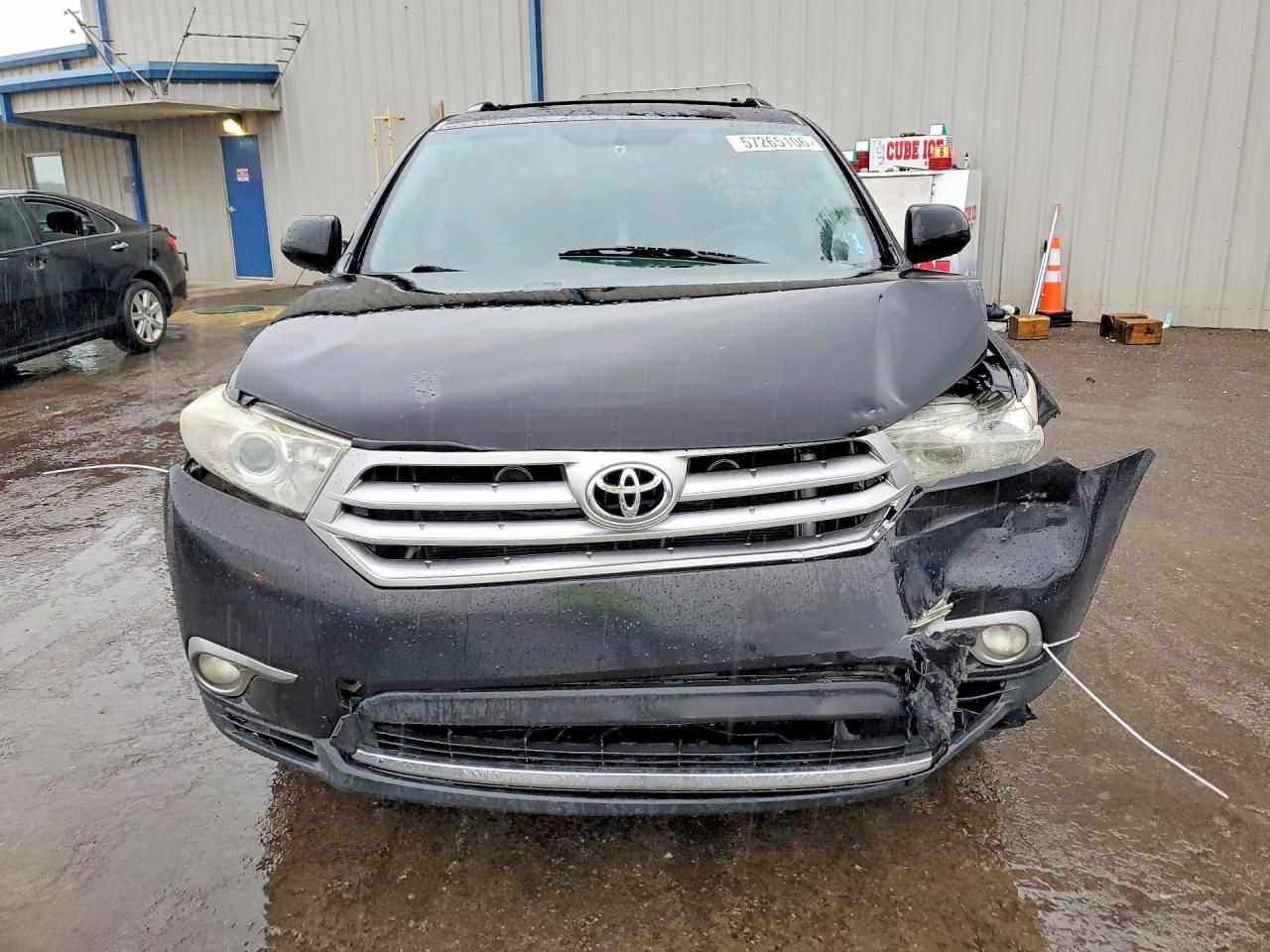 2013 Toyota Highlander Base Black vin: 5TDBK3EH8DS251113