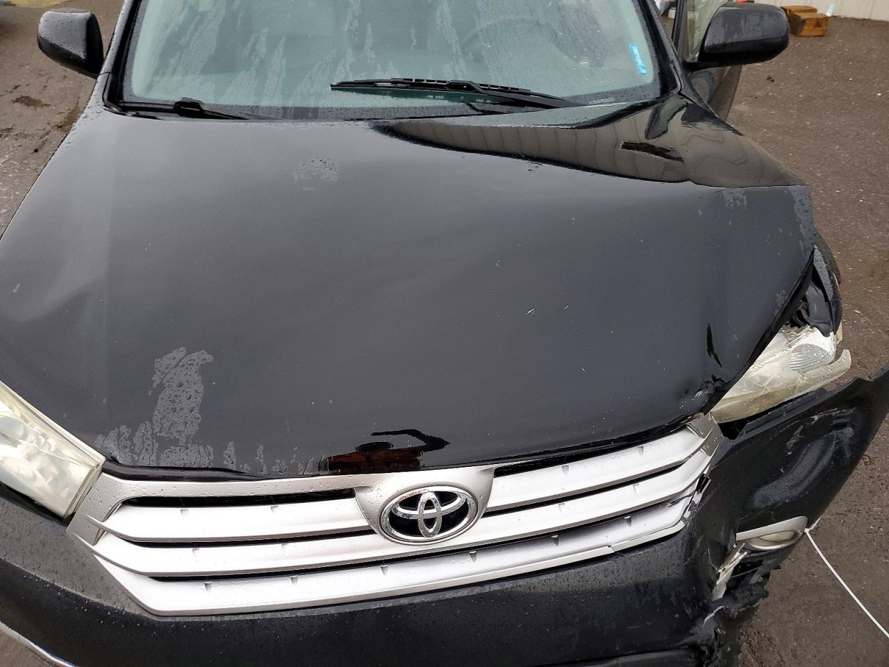 2013 Toyota Highlander Base Black vin: 5TDBK3EH8DS251113
