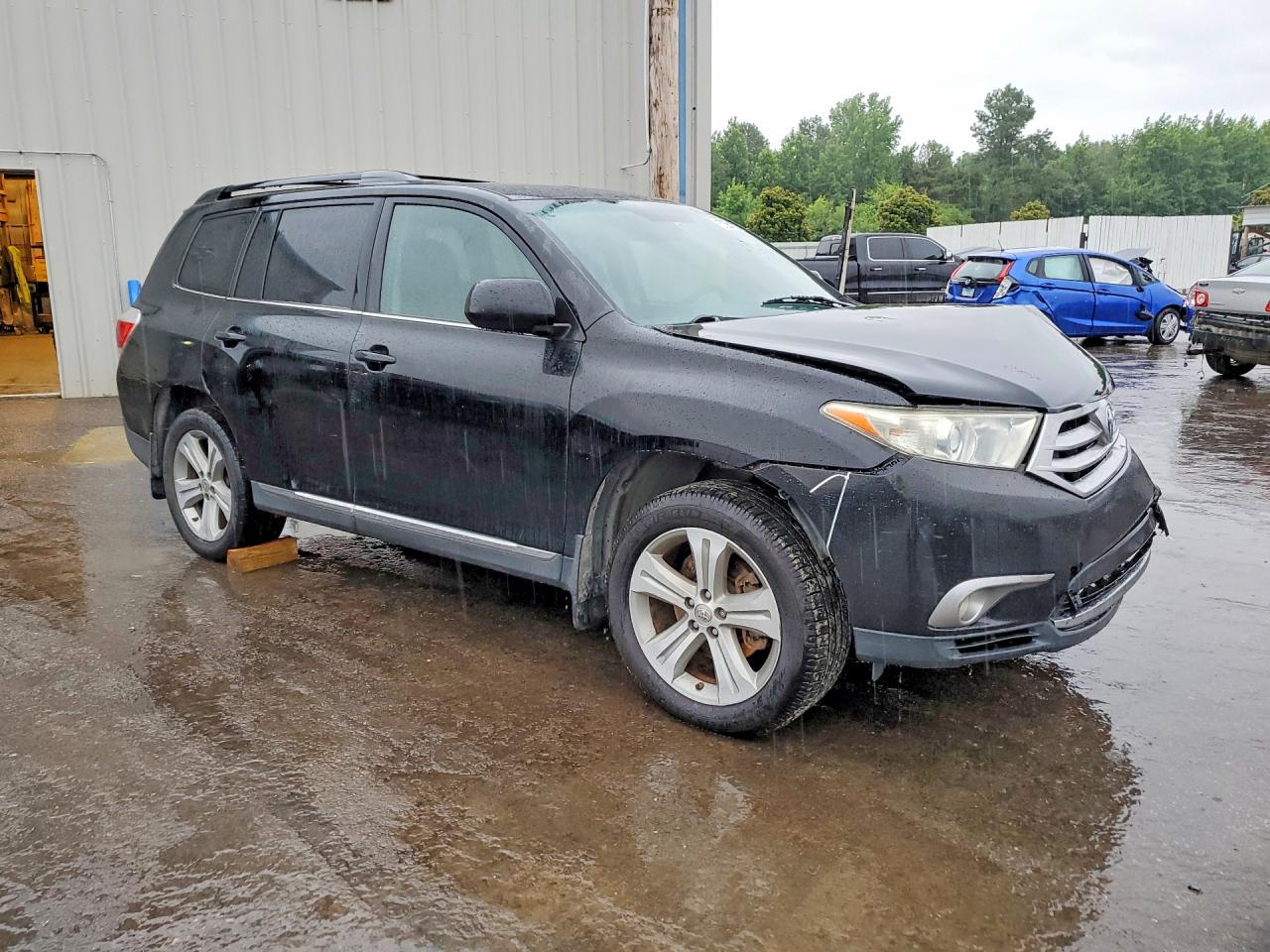 2013 Toyota Highlander Base Black vin: 5TDBK3EH8DS251113