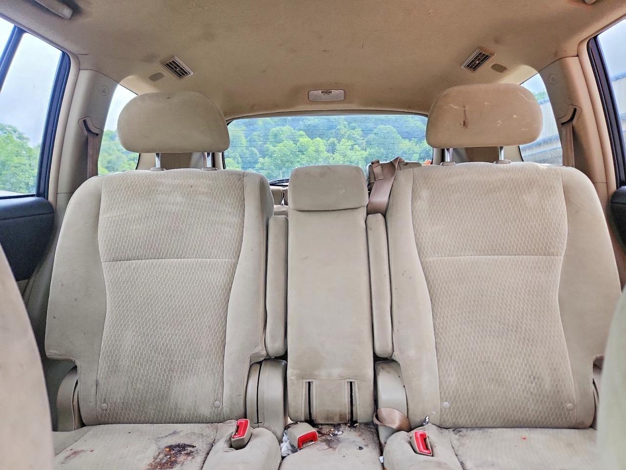 2010 Toyota Highlander Base Burgundy vin: 5TDBK3EH9AS004999
