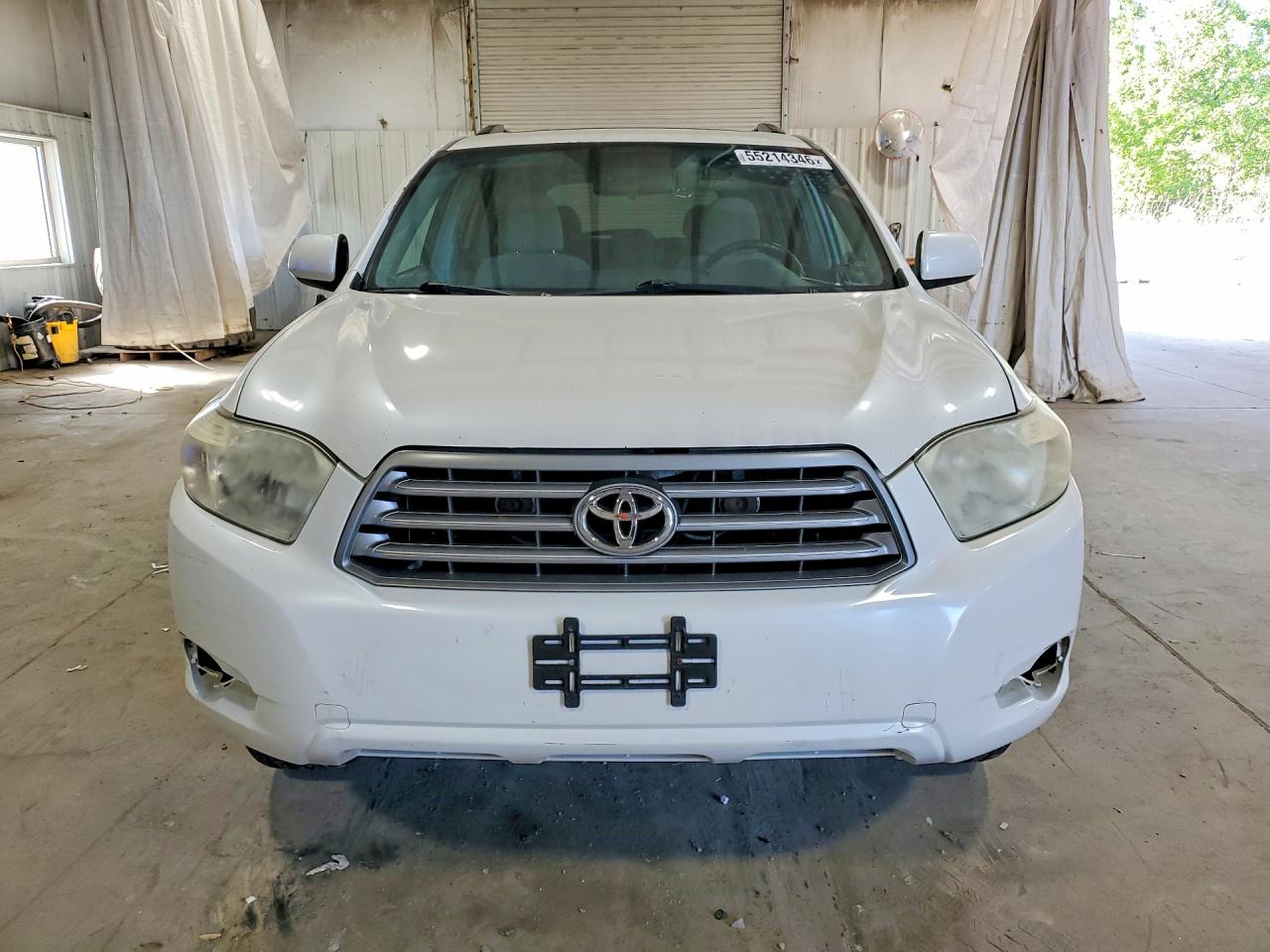 2010 Toyota Highlander Base White vin: 5TDBK3EH9AS006297